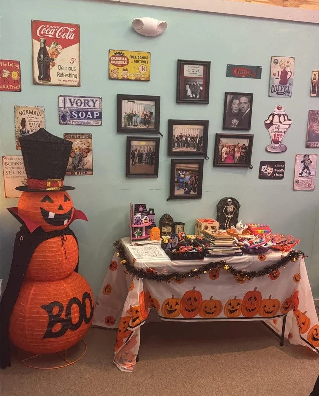 kids table.jpg