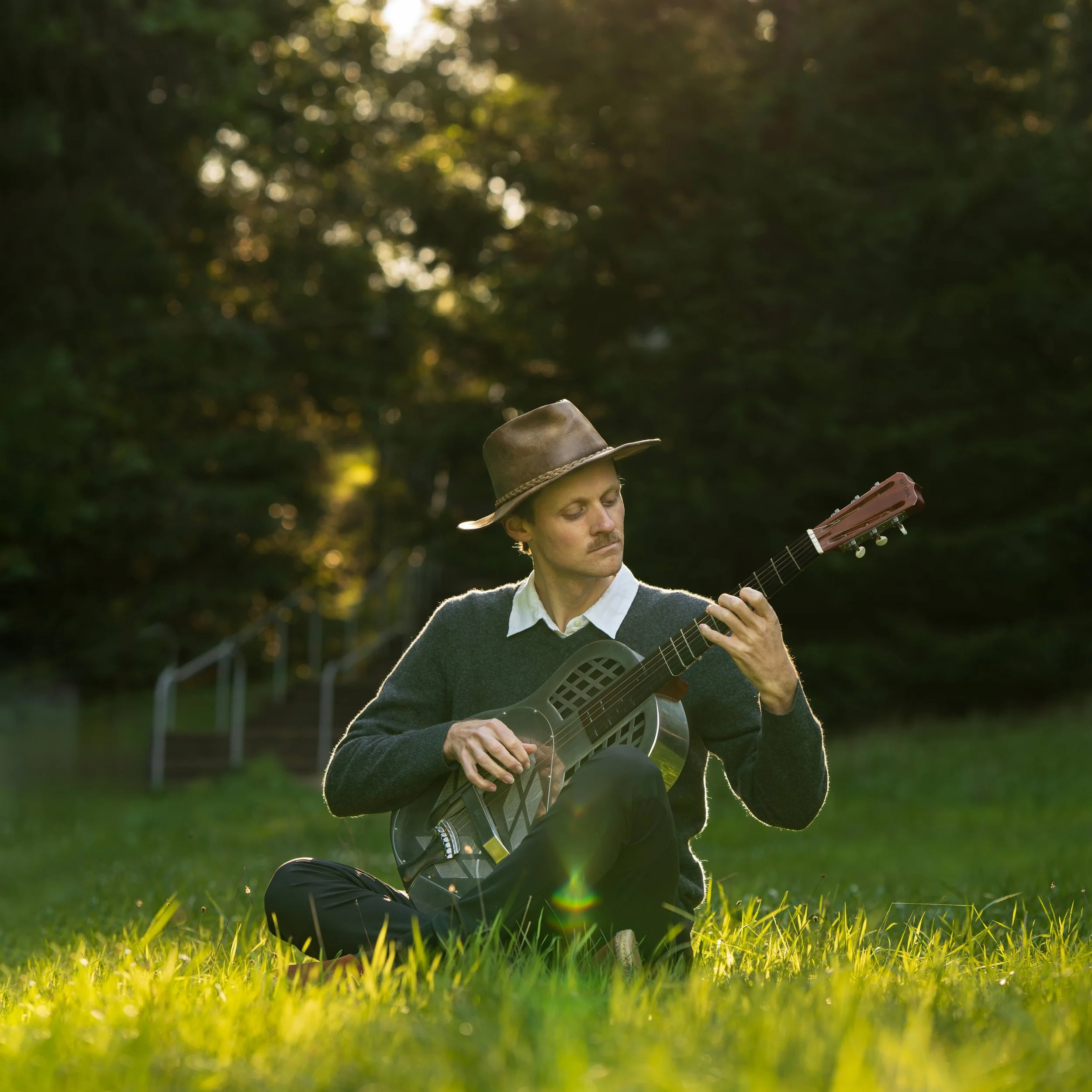 Happy Hour: Alex Wand