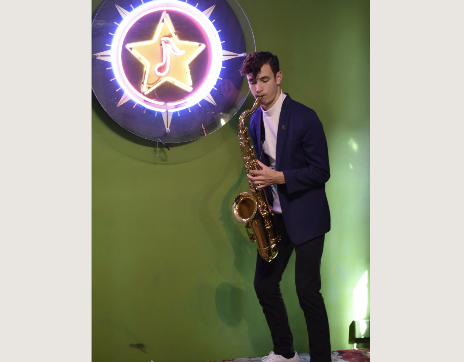 Happy Hour: Joshua Elwood & Friends