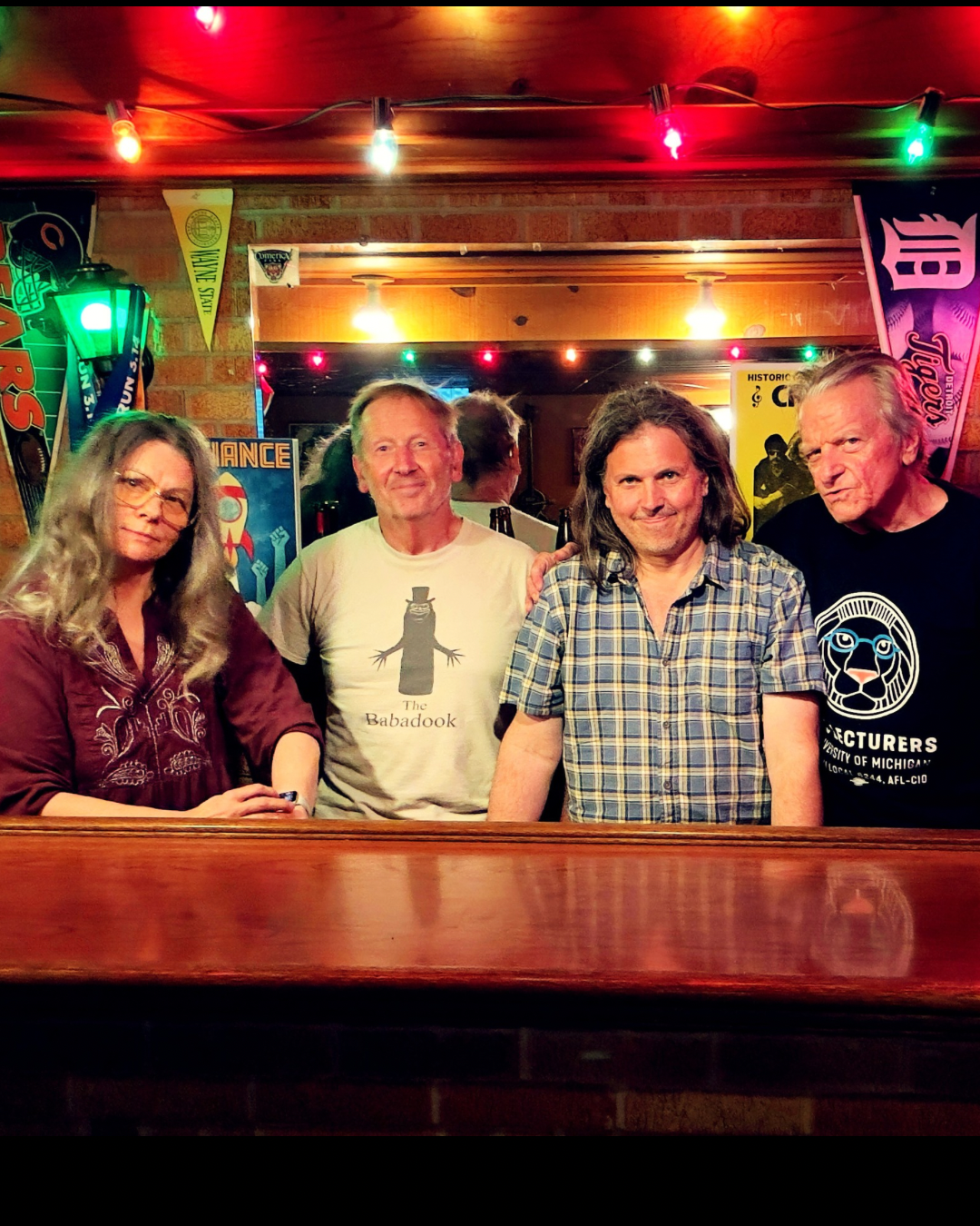 Happy Hour: Randy Tessier &amp; Starfish