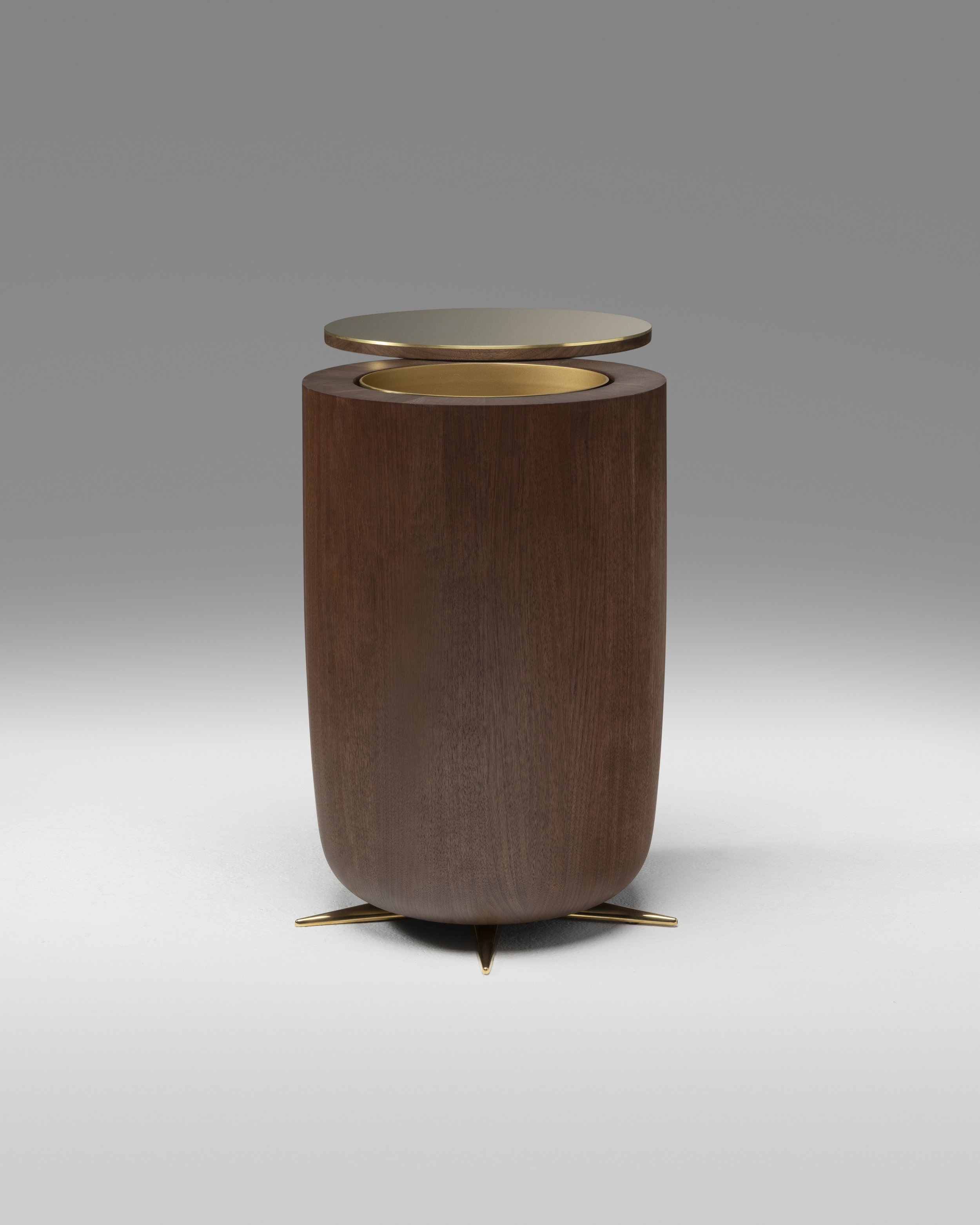 211029_RH_ChampagneTable_Walnut_Brass_0236.jpg