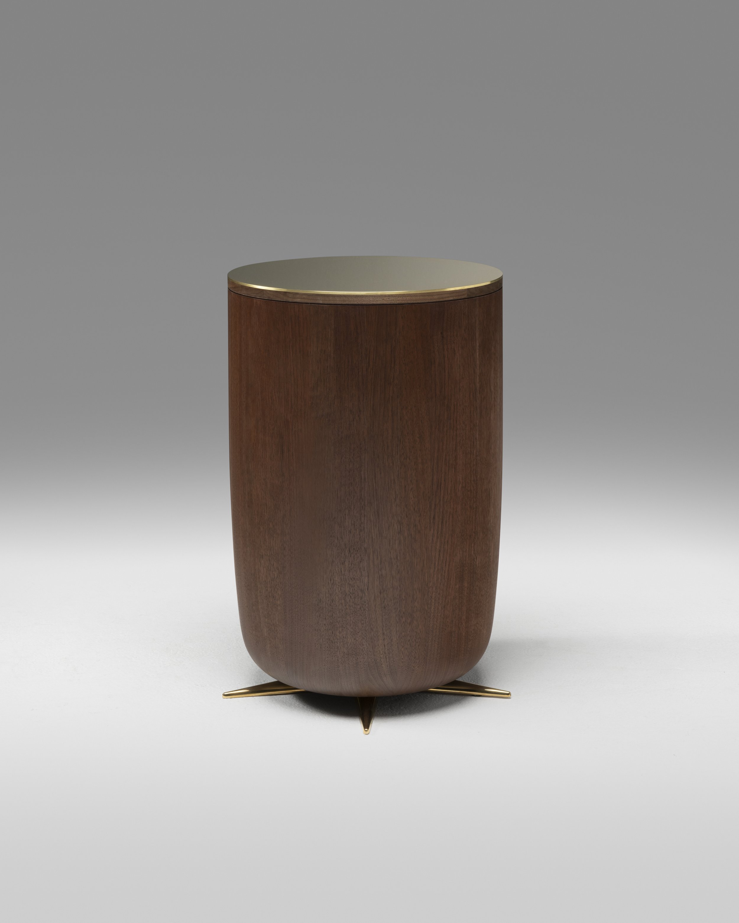 211029_RH_ChampagneTable_Walnut_Brass_0233.jpg