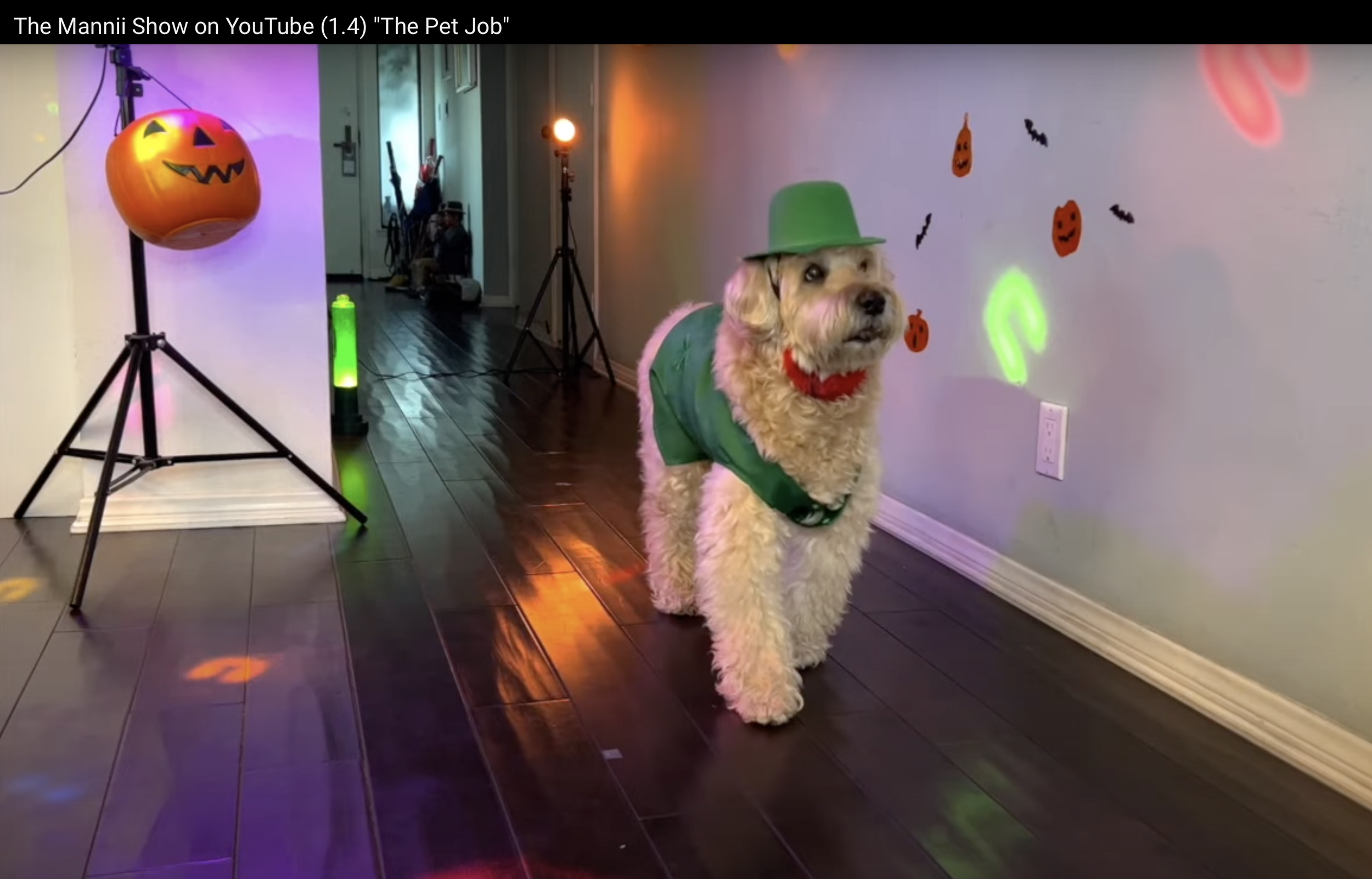 (1.4) Jessii's Halloween costume parade for Mom