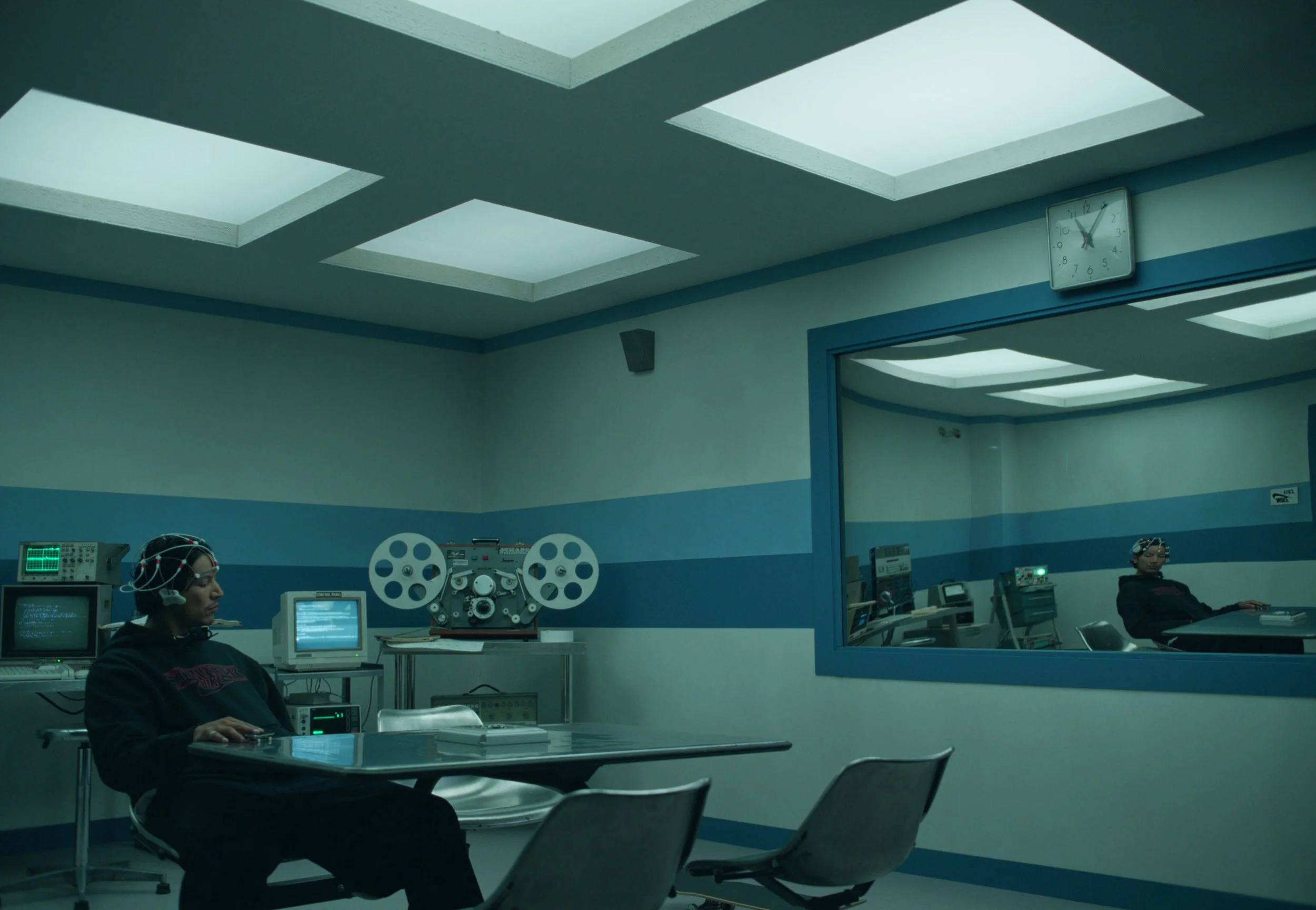 Sequence 01.00_00_32_10.Still006.jpg