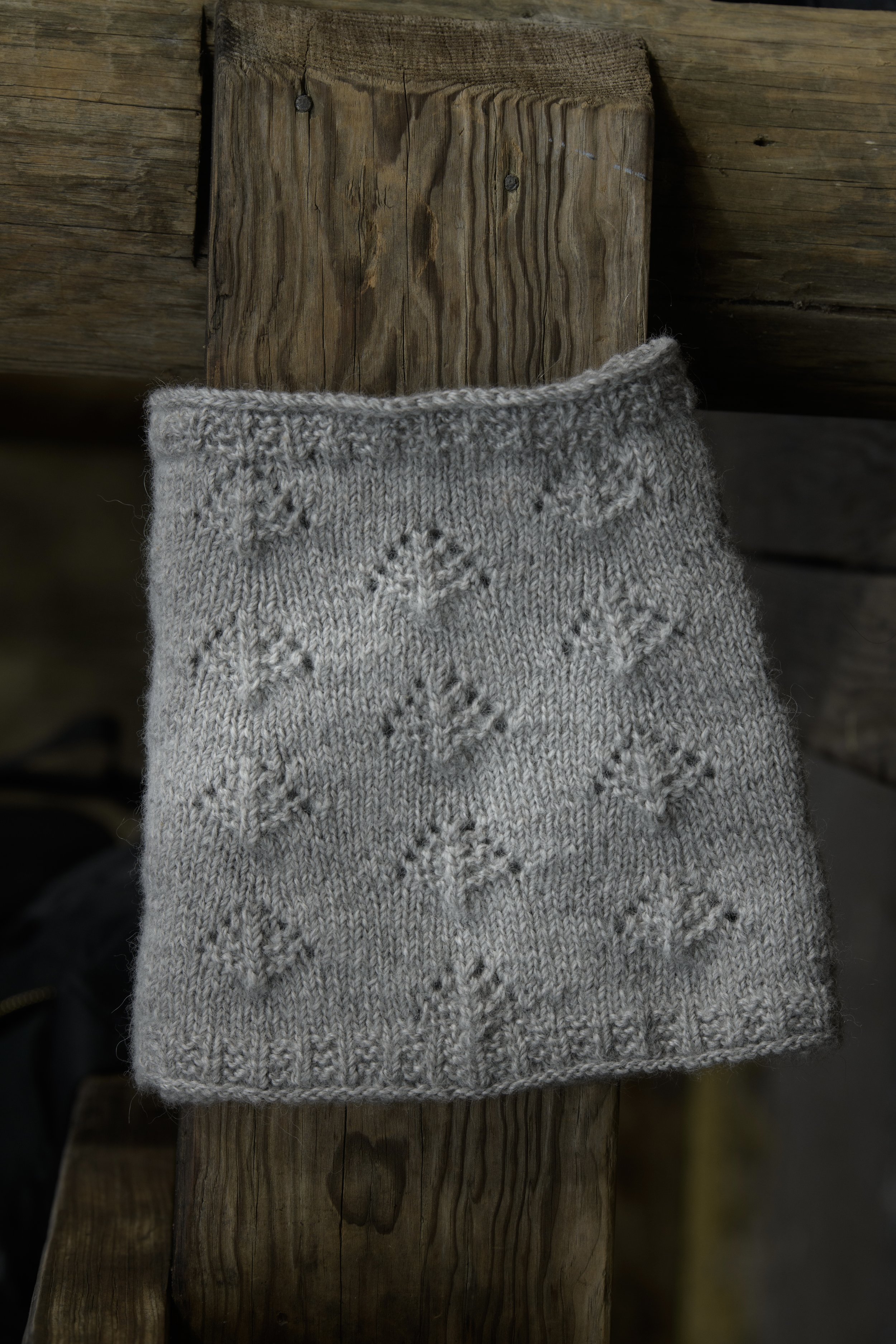 Adagio Mills Knitting Project Kit - Norfolk Pines Cowl