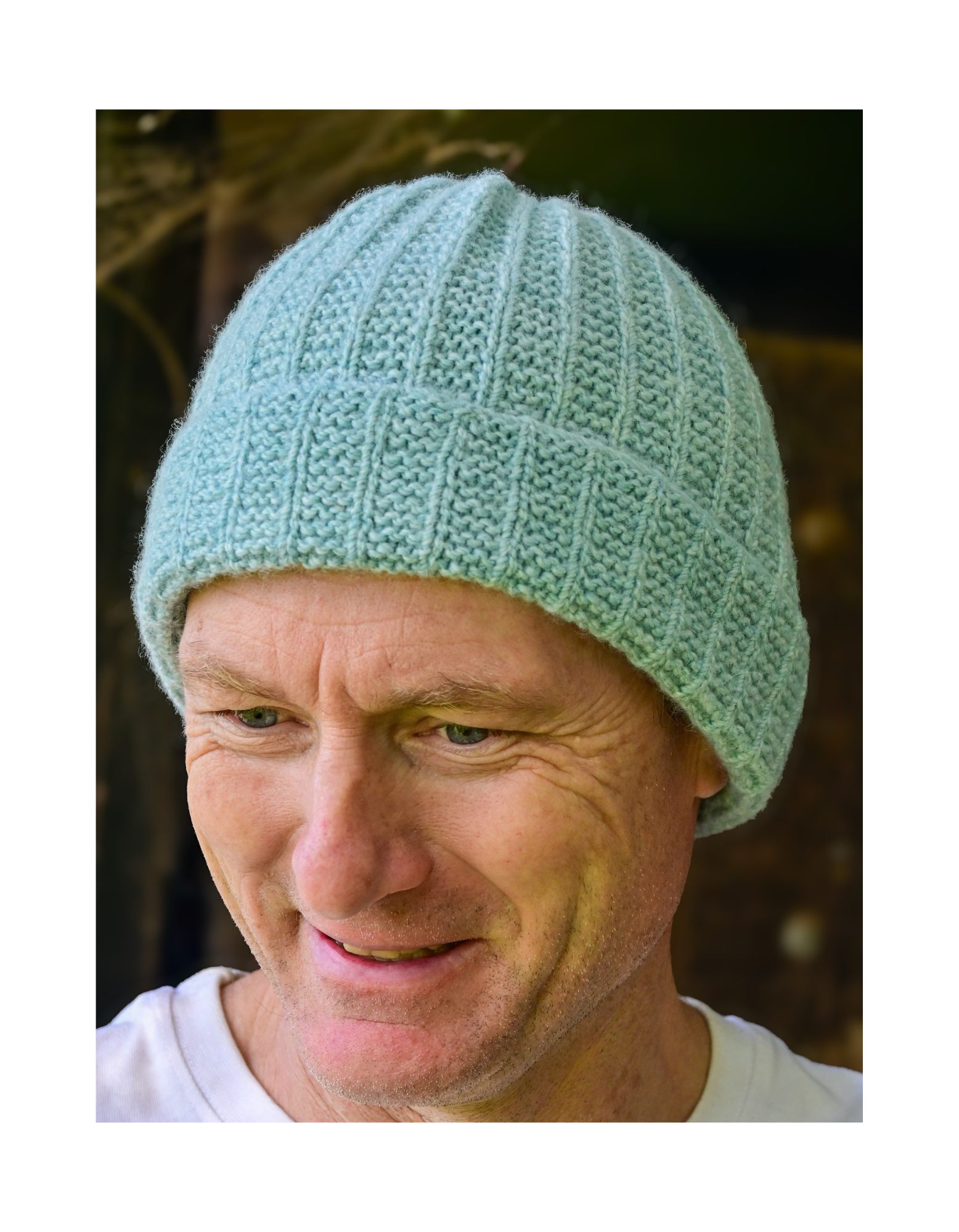 Adagio Mills Knitting Pattern: Keep it Snug Beanie
