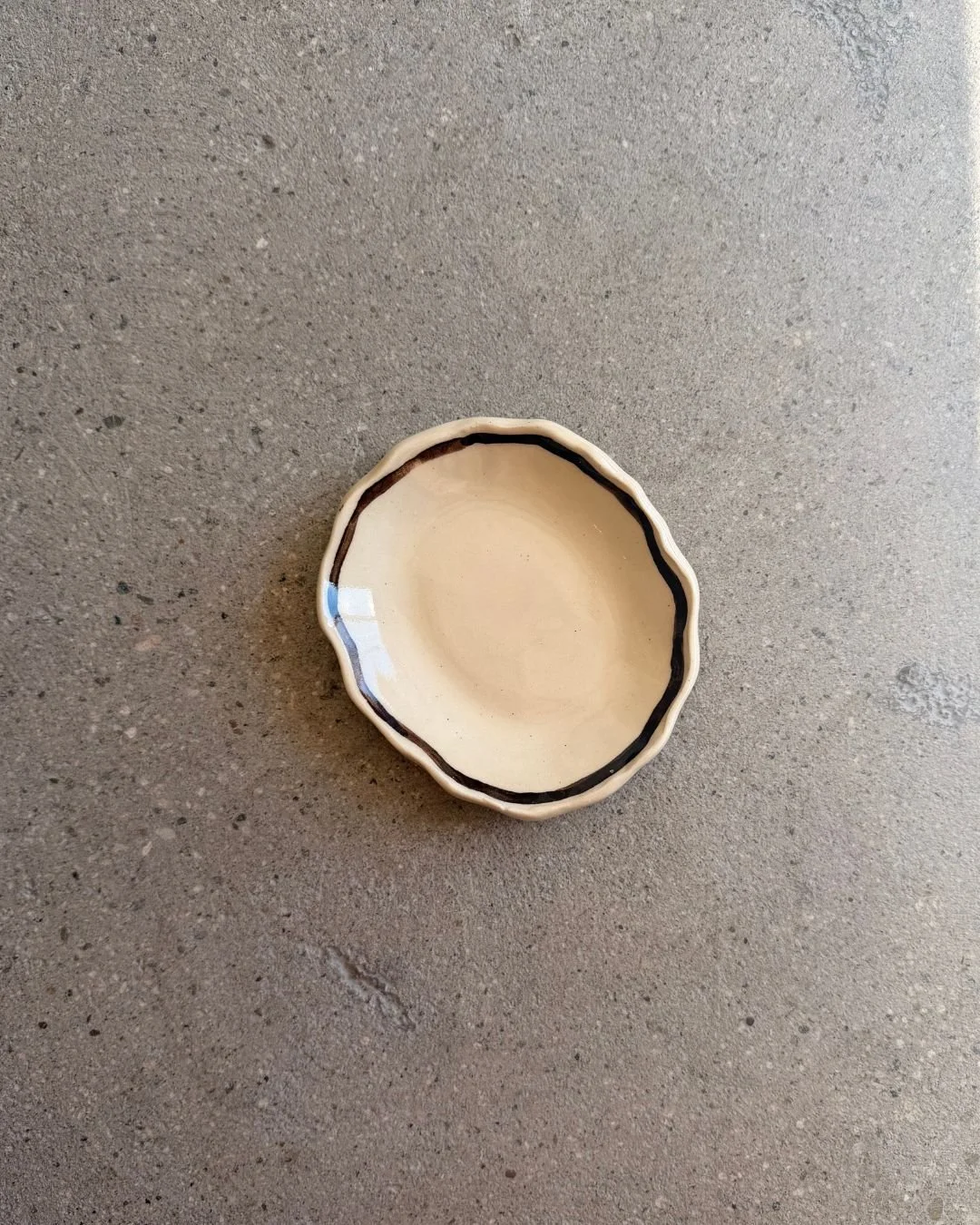 SAMPLE Florence Saucer with Brown Line