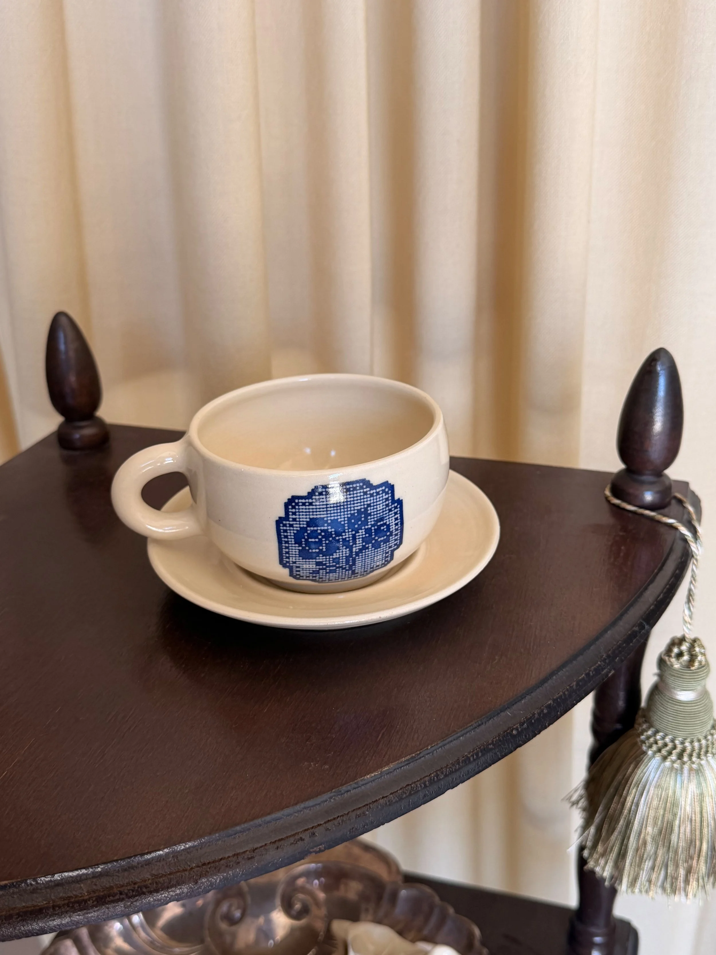 Vintage Lace Café Mug