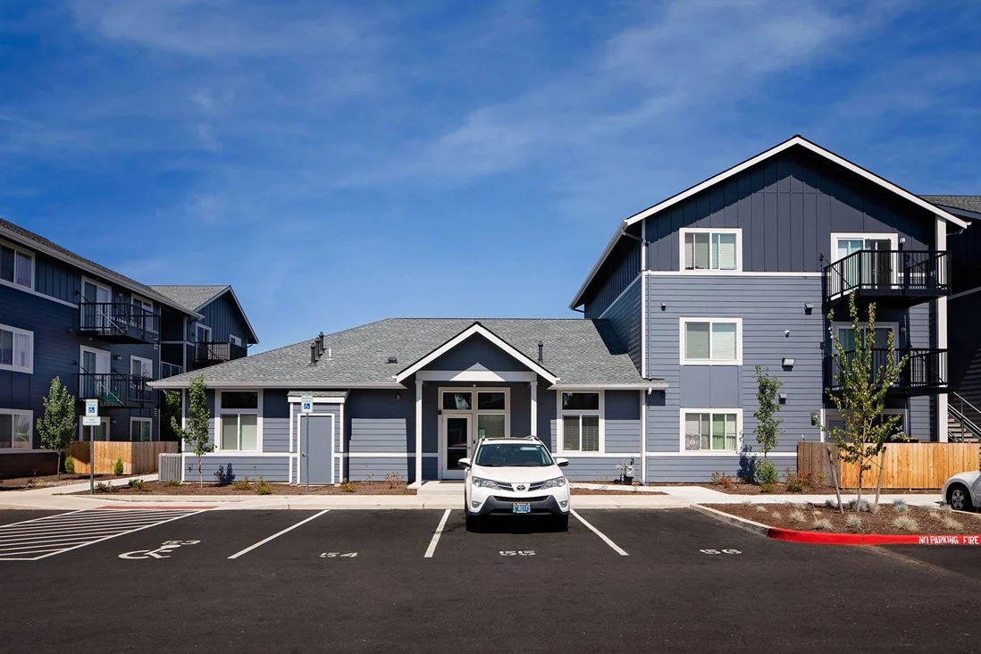 Claxter Crossing Leasing Center.png
