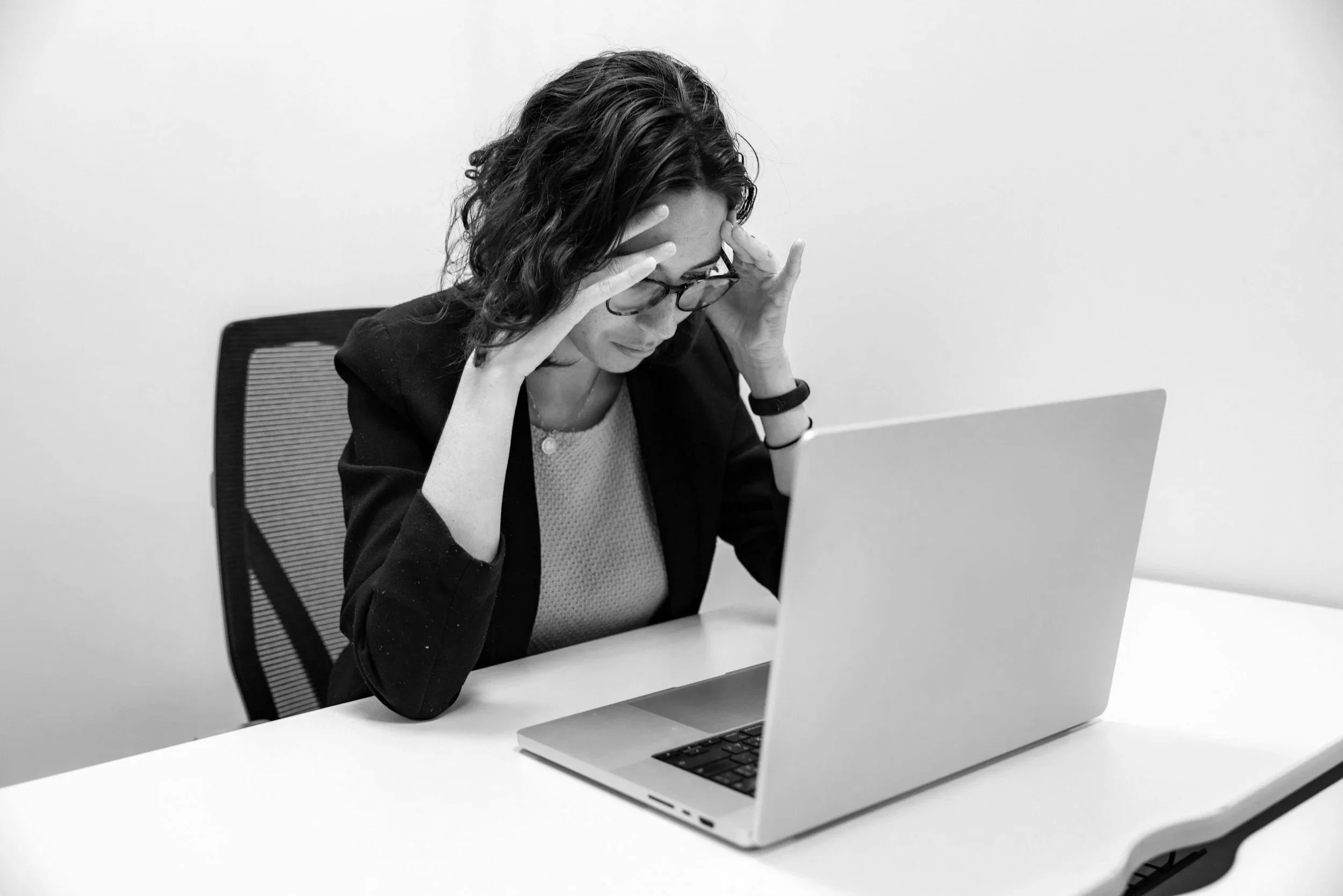 Work Stress and Your Mental Health: When Therapy Helps