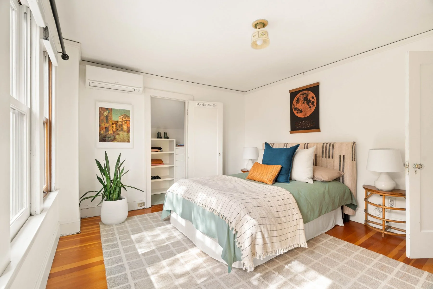 06_Bed-Primary_A.jpg