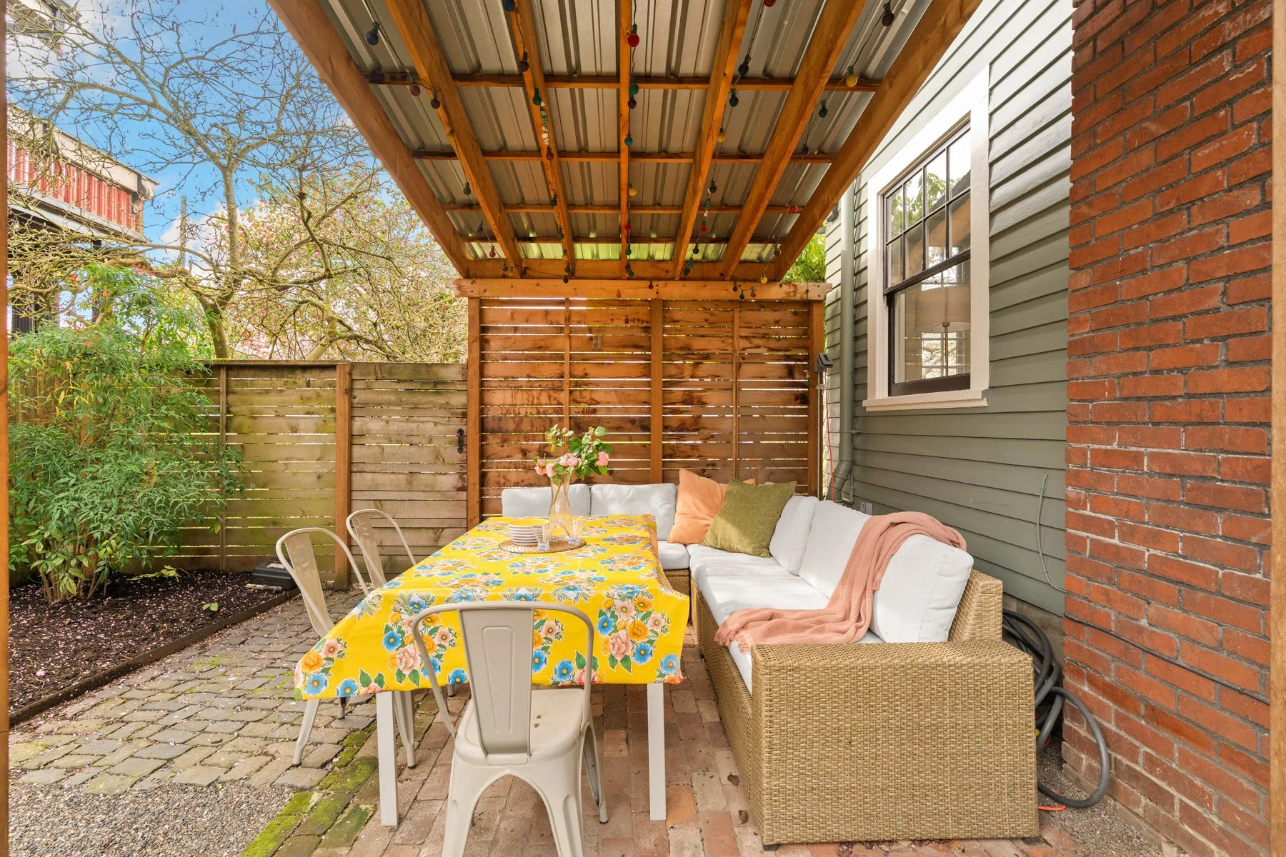 11_Backyard-C.jpg