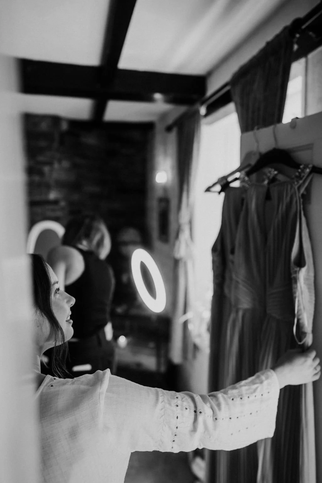 Rach+DannyPeakDistrictBridePrep-84.jpg