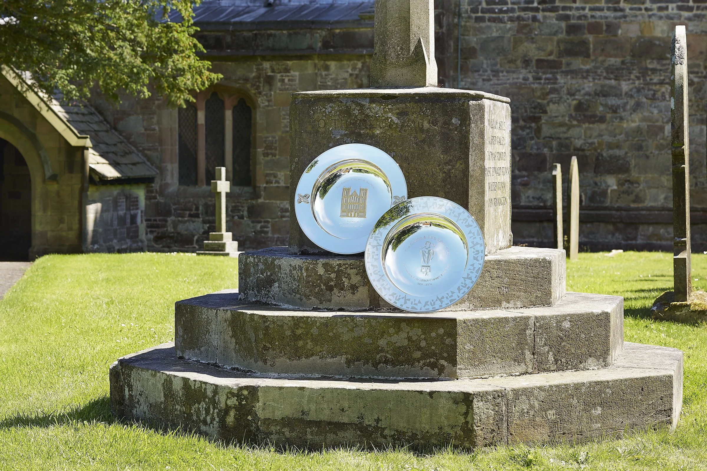 The Timeless Elegance of the Elizabethan Dish: A British Silverware Essential