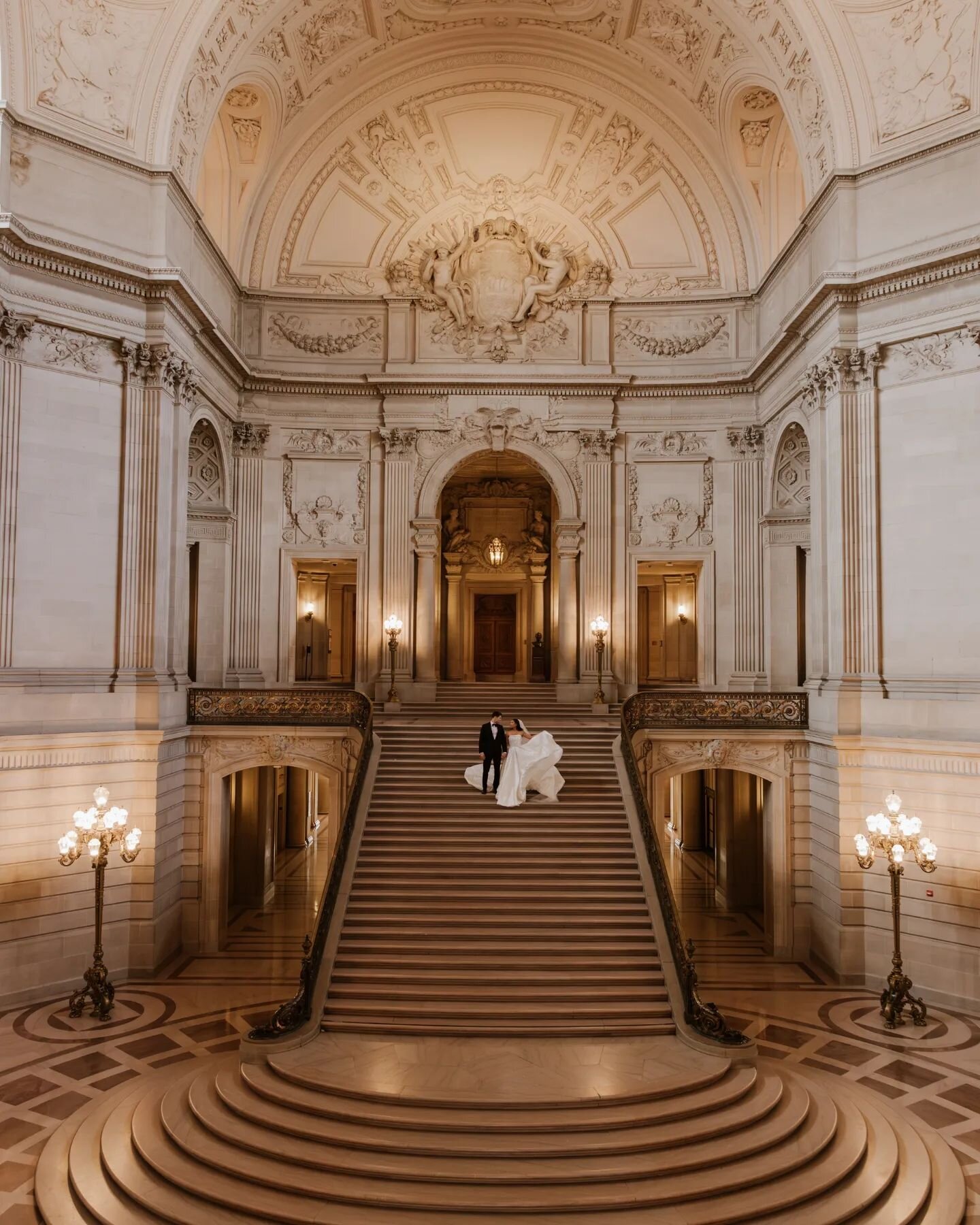 Timeless elegant wedding at the Iconic San Francisco City Hall ✨ 

Our gorgeous real couple Kyla and Luca are planners and data scientists from Italy. They're launching their company called The Content Day soon where they'll be producing styled shoot