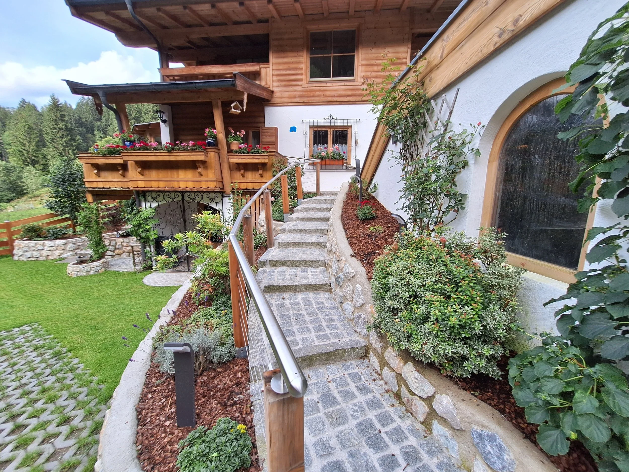 Oranssi project: studio shed