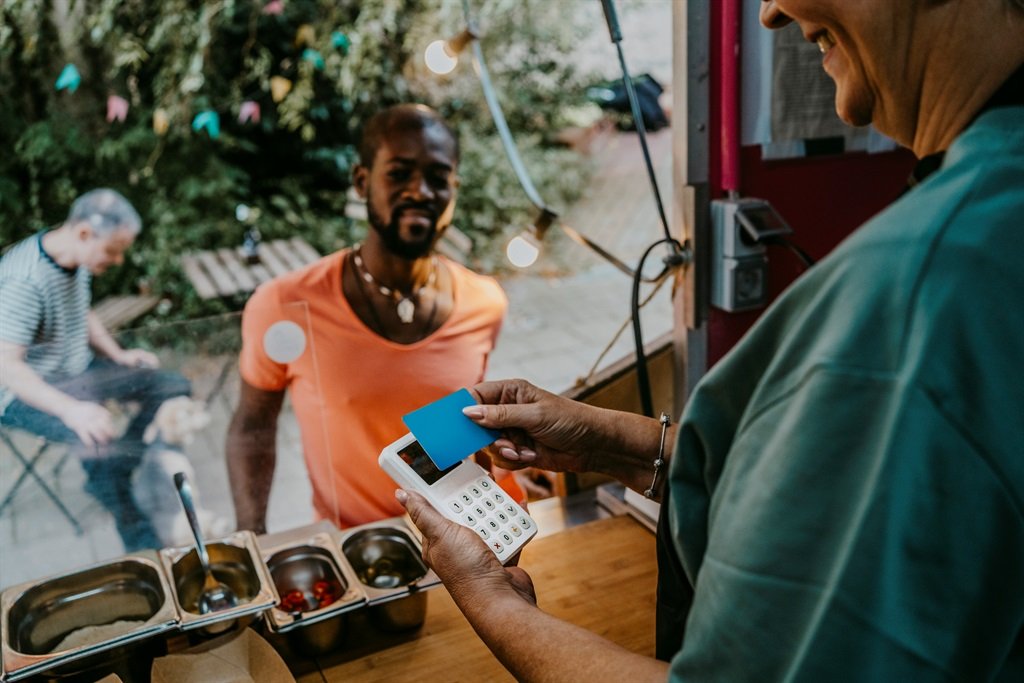 Card readers for small businesses are now cheap - but most have catches. Here's how they compare | NEWS24
