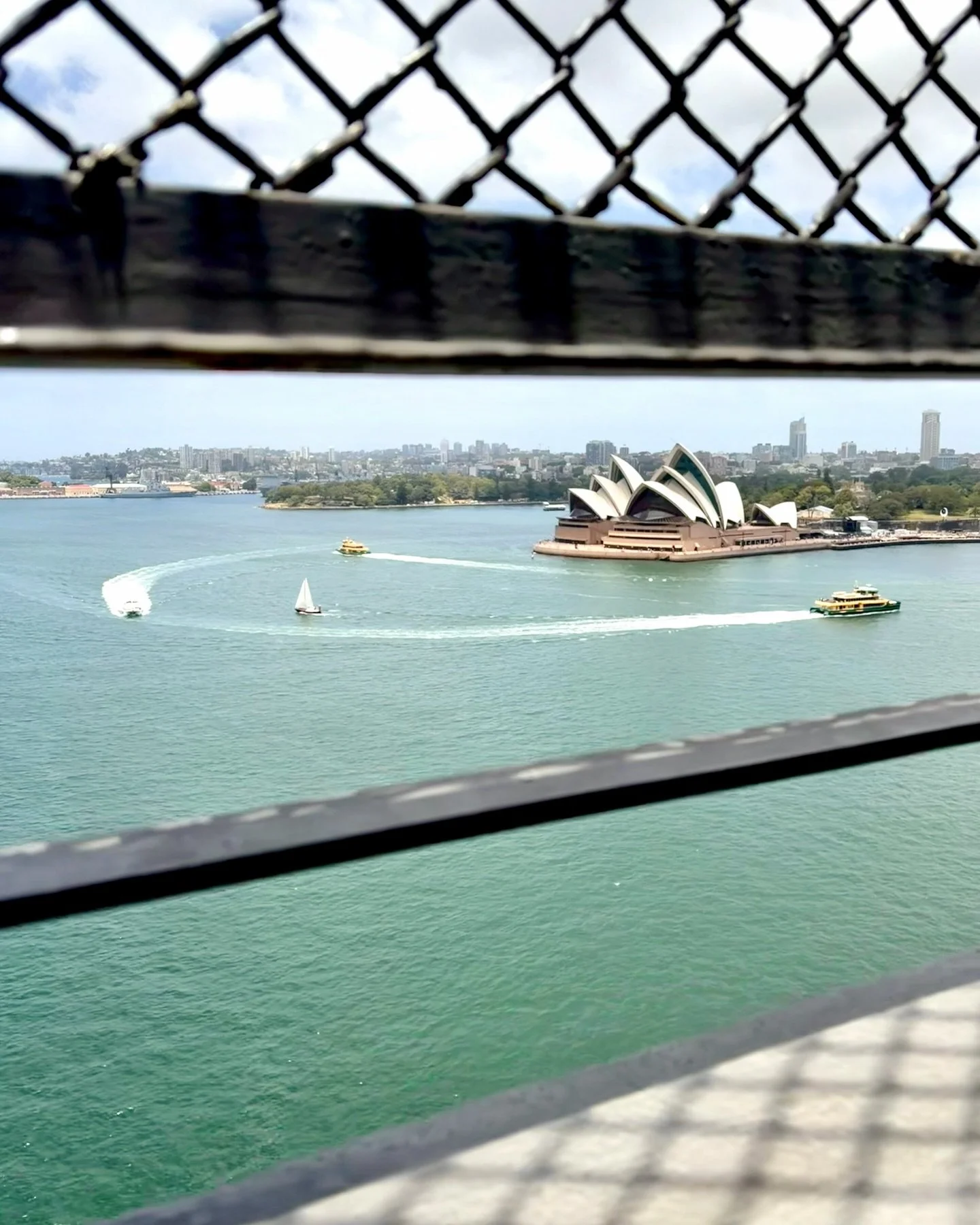 Despite being a committed solo traveller, nothing quite beats having the smiling face of an old school friend meet you at a foreign airport. More so when he spends the week ensuring you have the best possible time in his home city. With a chilling te