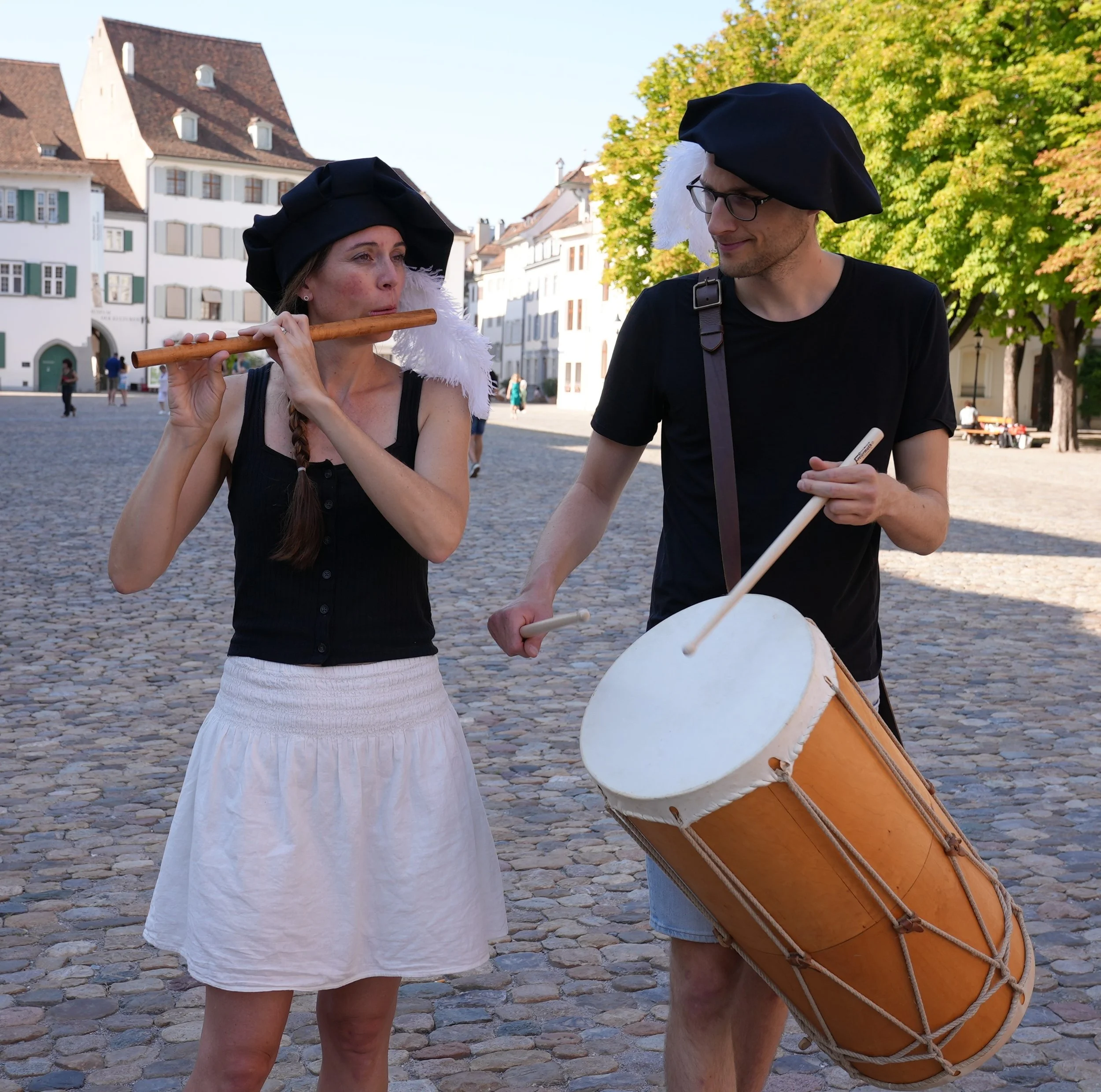 Zweigulden Renaissance street music