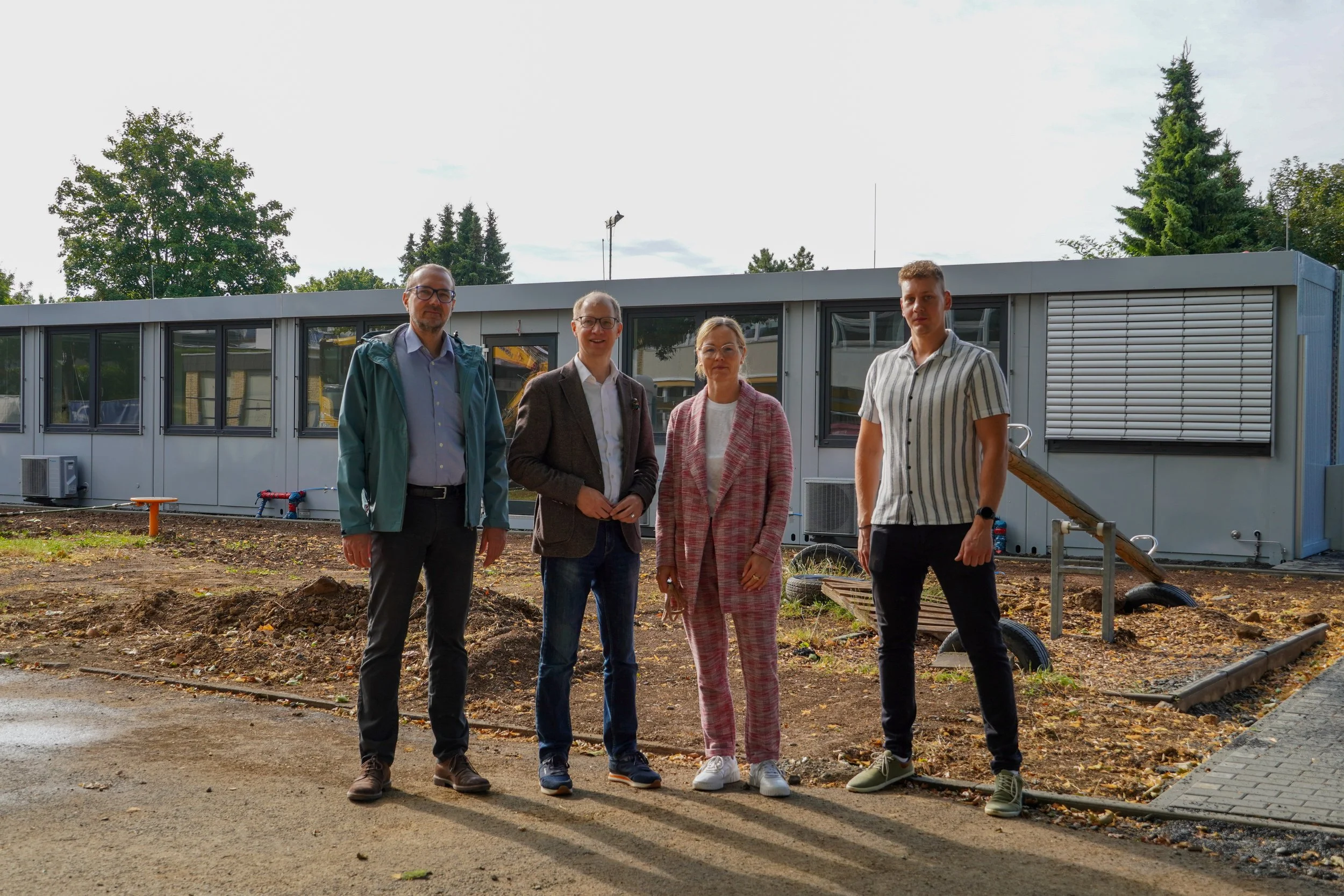 Schulbau im Wetteraukreis: Übergangslösung für Johanniterschule steht