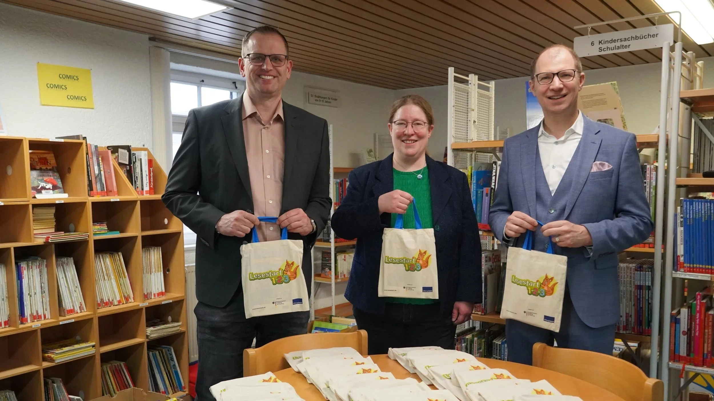 3.200 Lesestart-Sets für Wetterauer Familien