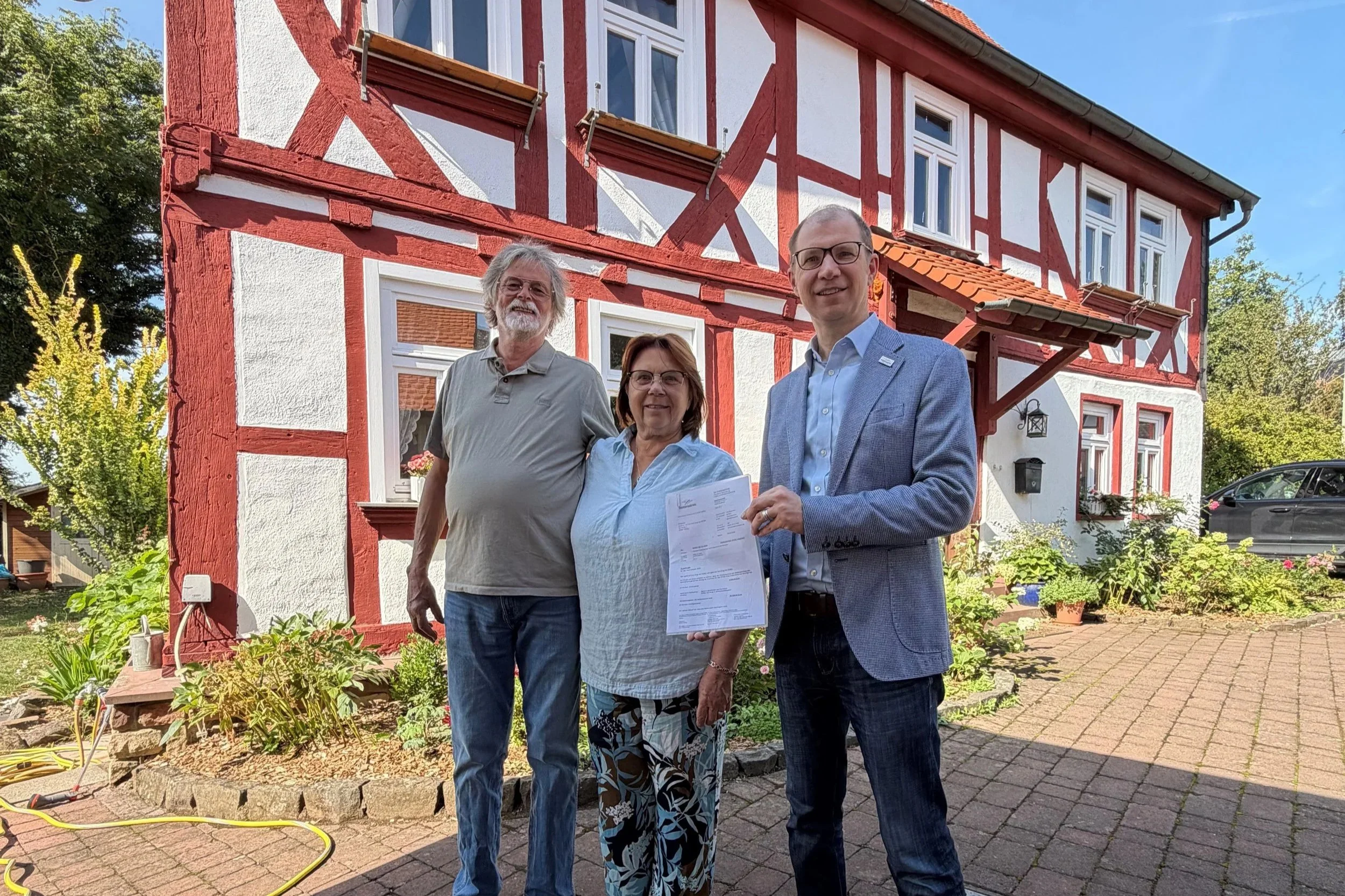 Wo Balken und Glauben Halt gaben: Ehemaliges Pfarrhaus erhält neues Fachwerk