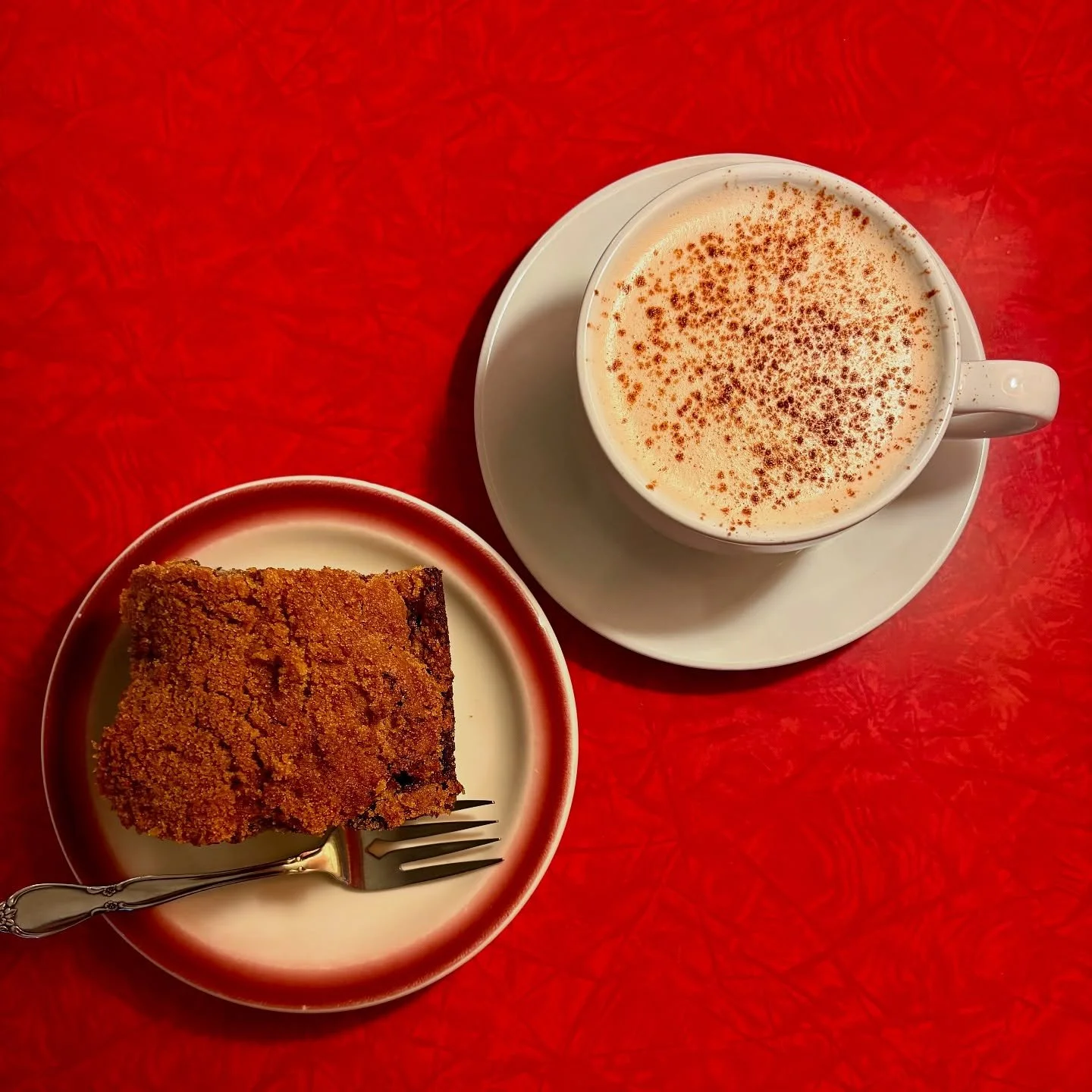 us pretending like it’s fall when the weather drops below 60 degrees