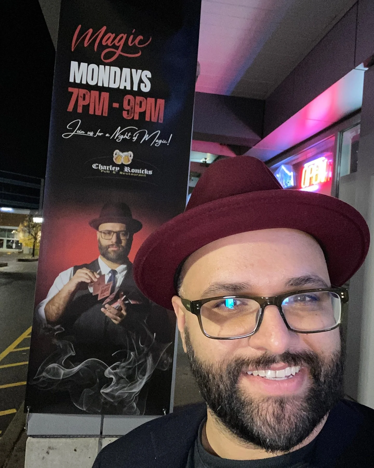 Performing at @charleyronicks in Whitby this Monday night! Come on out and see some amazing magic!

#charleyronnicks #magic #torontomagician #restaurantmagic #tablesidemagic #whitby #whitbyentertainment