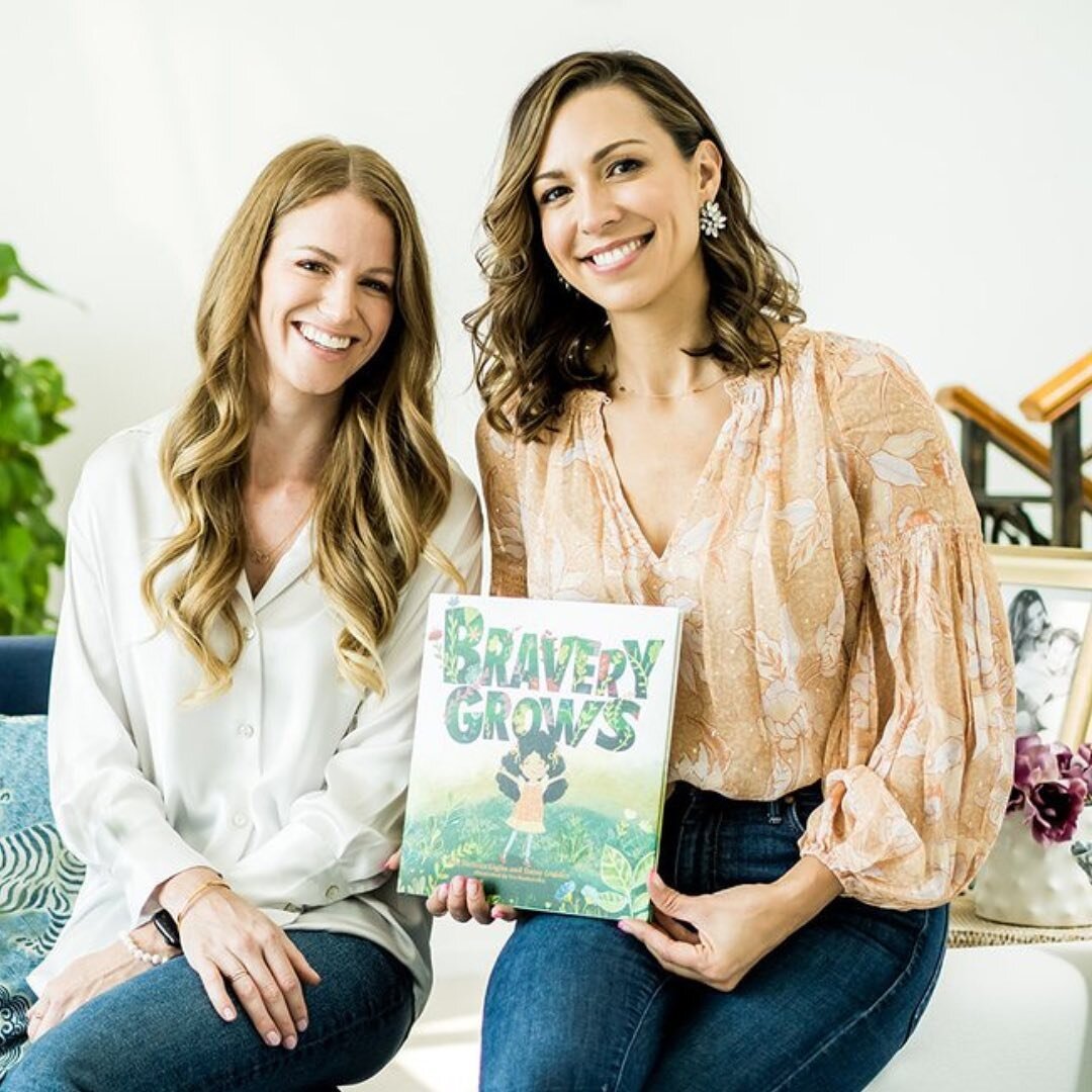 Hi! 👋 We wanted to share a bit about ourselves and the work we do for those of you who don&rsquo;t know us yet 😊

We are @drmelissagiglio and @daisygeddes, child psychologists and co-authors of Bravery Grows.

Our work with kids struggling with anx