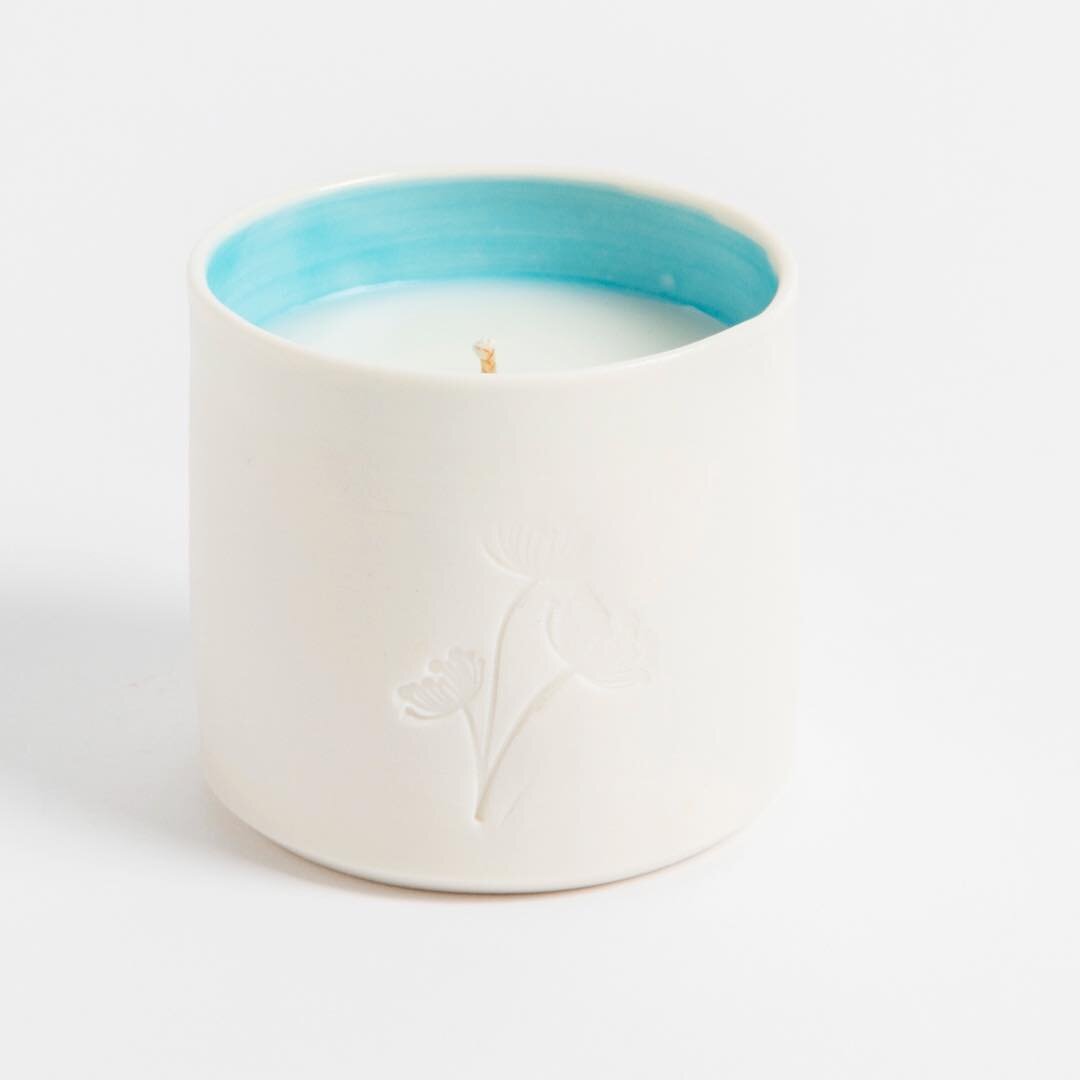 Beautiful handmade ceramic vessels and the finest wax blend with bespoke fragrances. Refills available on all containers, even your own. #madeincornwall #cornish #cornishcandles #luxurycandles #candles #ceramiccandleholder #bespokecandle #weddingcand