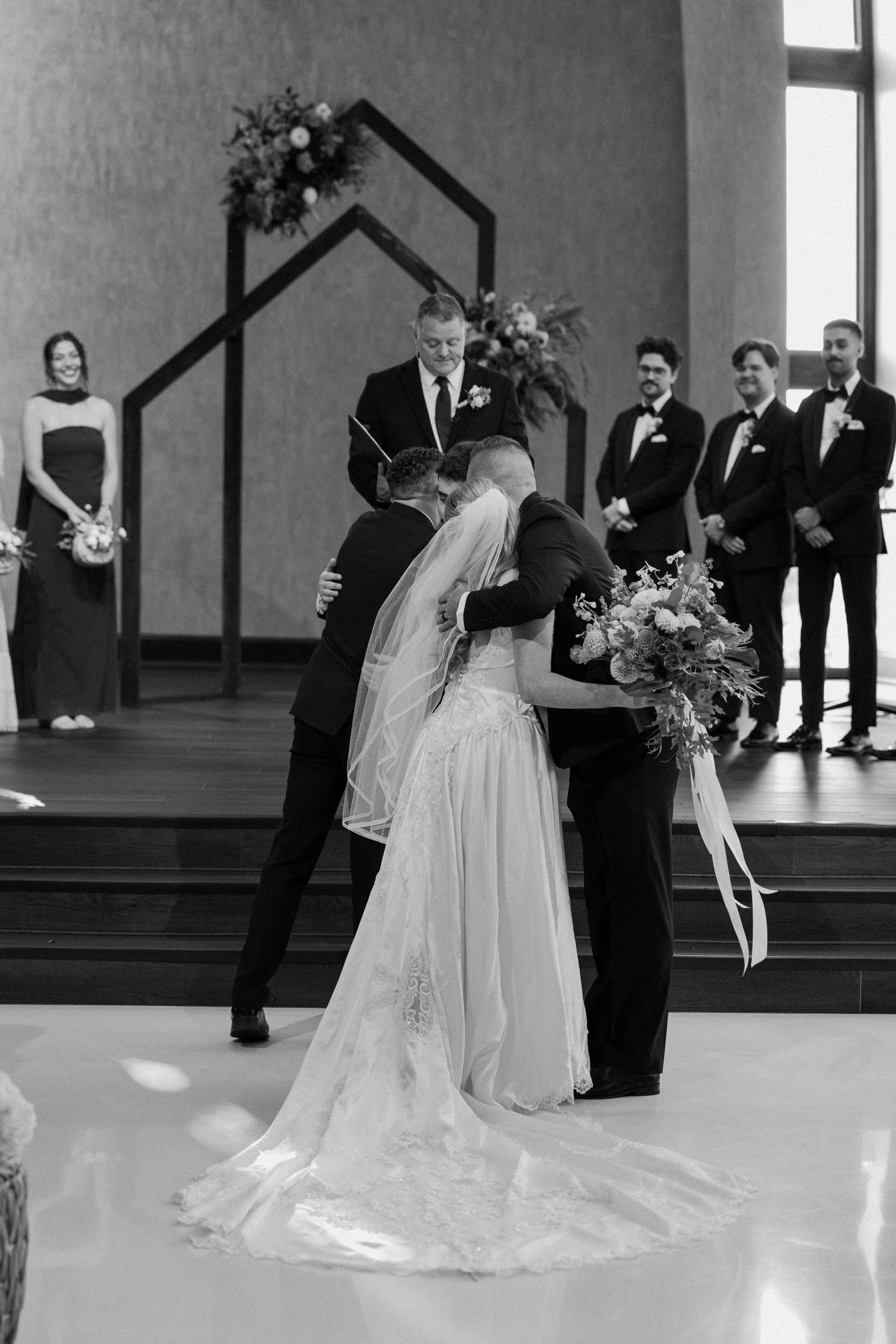CincinnatiWeddingPhotographer-TheNeilsensAudreyNealPhotography-430.jpg