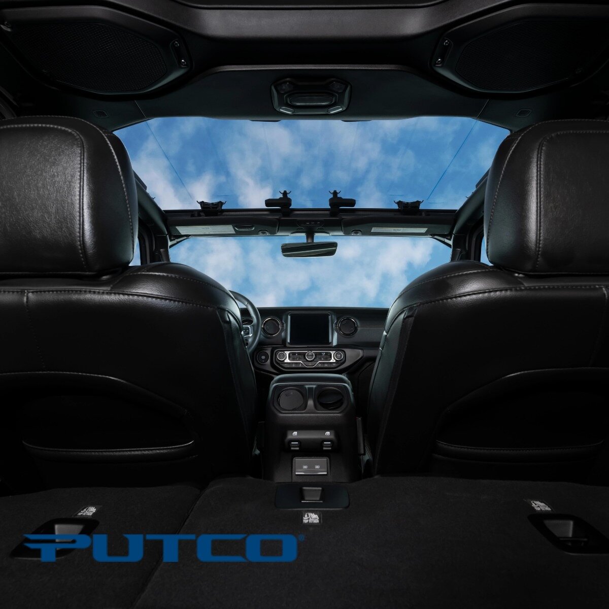 Gain a better view on the trail in your Jeep Gladiator with Putco's Element Sky View Clear Top.
 
Putco&rsquo;s Element Sky View Clear Hard Top Lid for the 2020-2023 Jeep Gladiator allows you to cruise in style with a panoramic roof top view. This cl