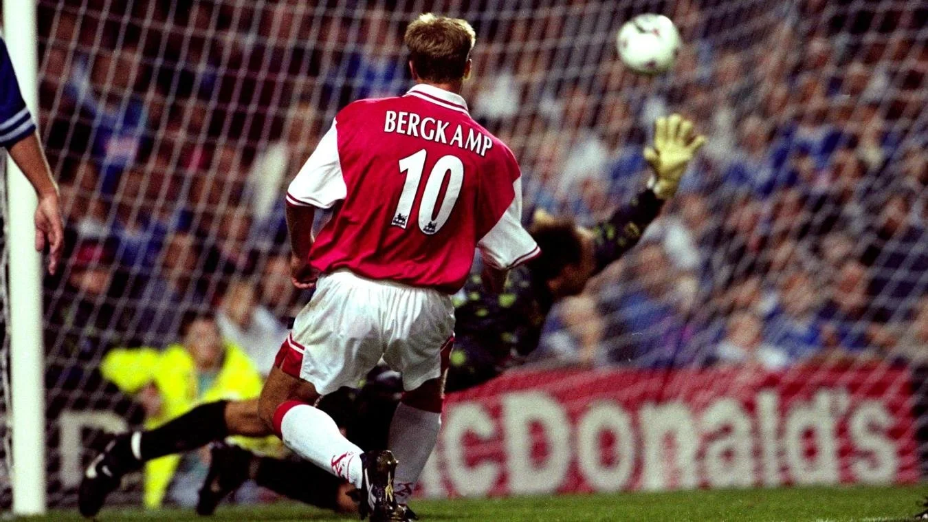 Dennis-Bergkamp-Arsenal-goal-1997-98.jpeg