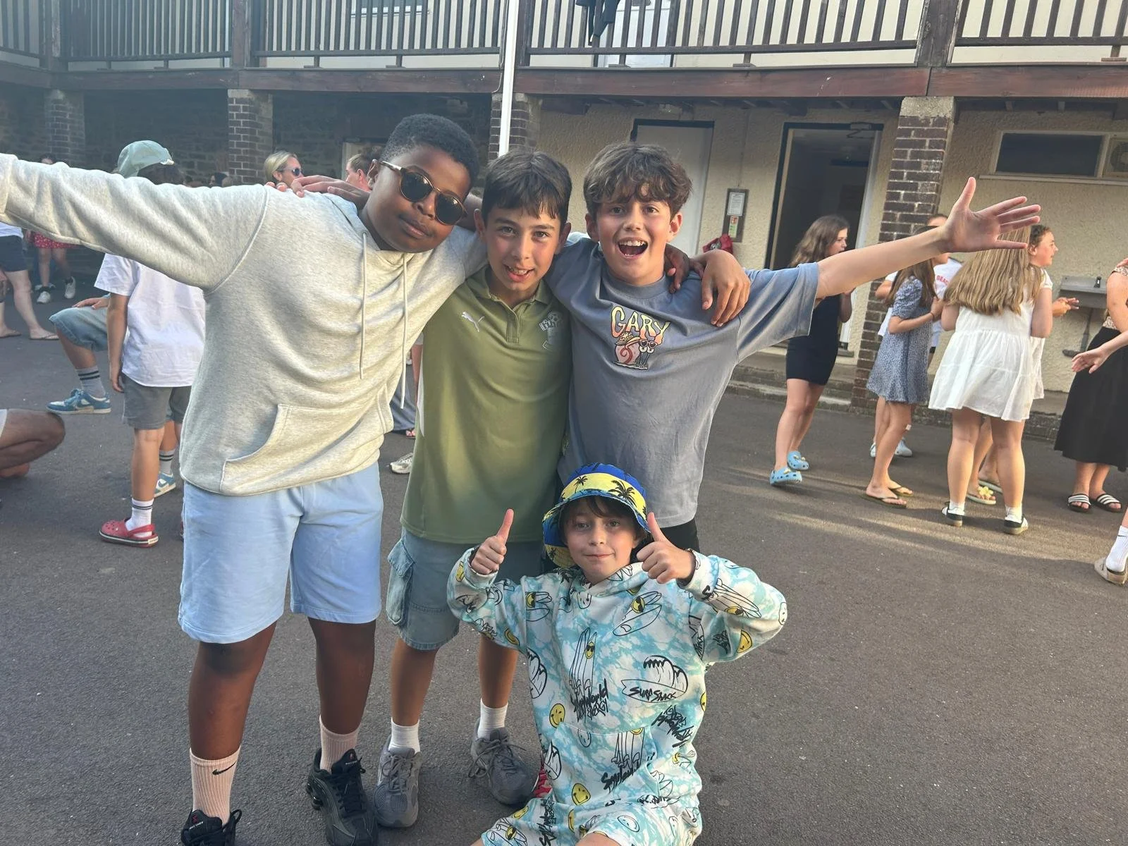 76f74931-9134-476c-b265-3cd2ee4761b7.jpg