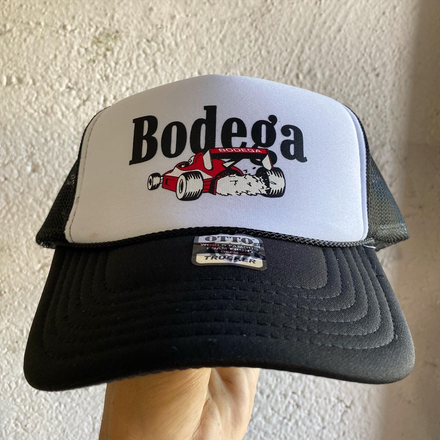 SCREEN PRINTED trucker hats for @bodegataqueria 🔥🏎
&bull;
&bull;
#f1miami #bodegataqueria #screenprinting #screenprint #truckerhats #hats #miami #printing #screenprinthats #screenprinttransfers