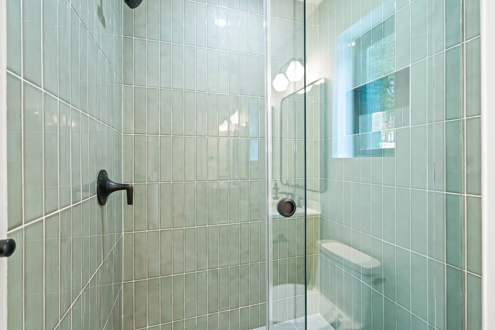 5244 Watson St NW-40.jpg