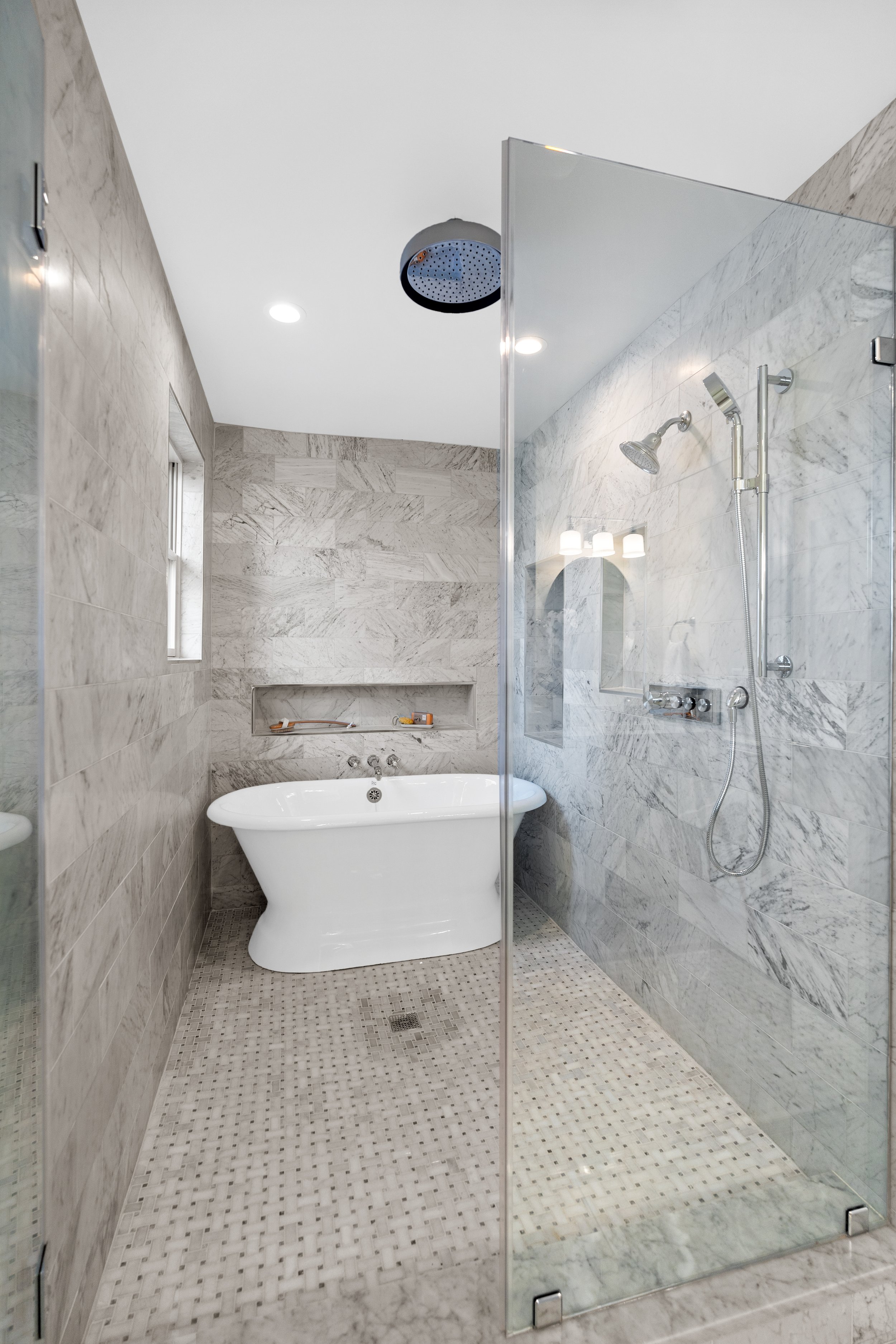 6704 Brookville Rd - 0028.jpg