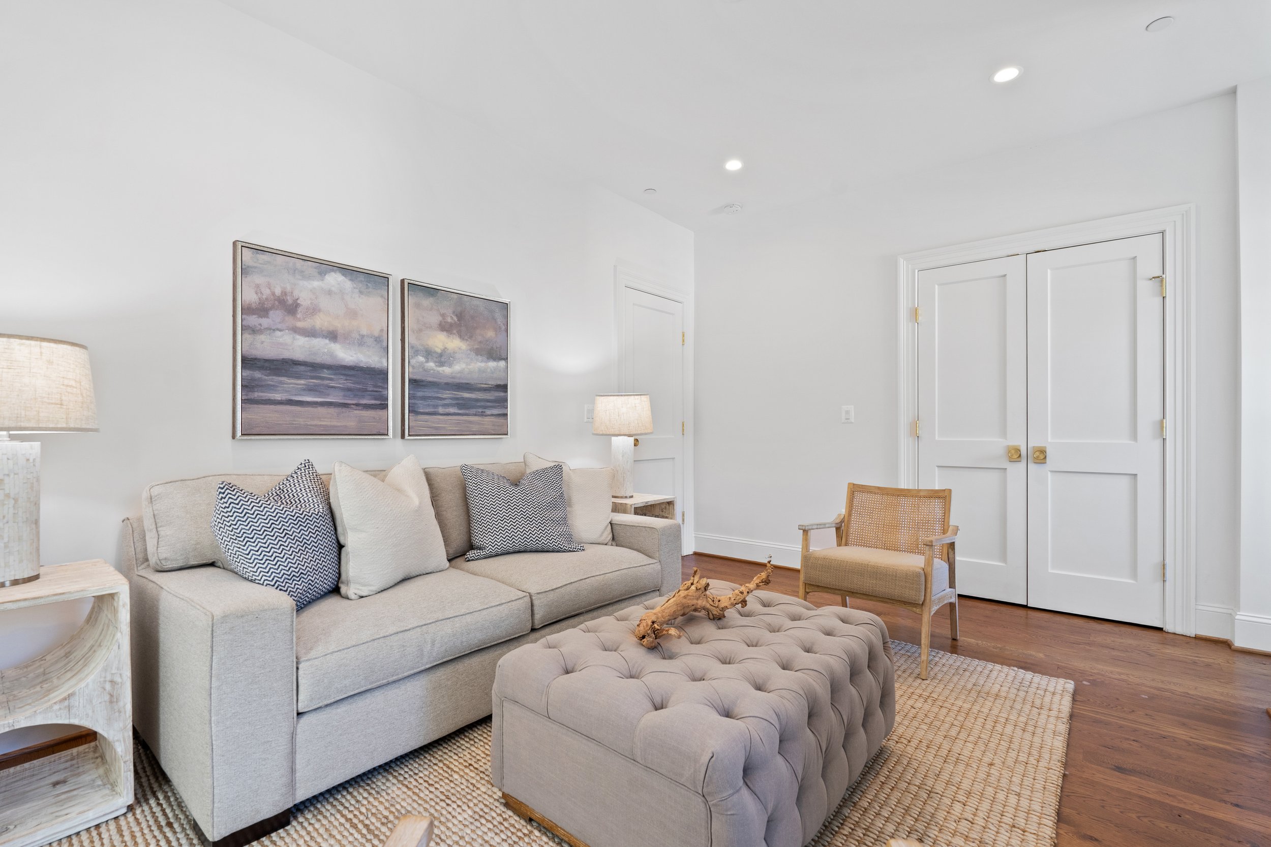 6702 Brookville Rd - 0062.jpg
