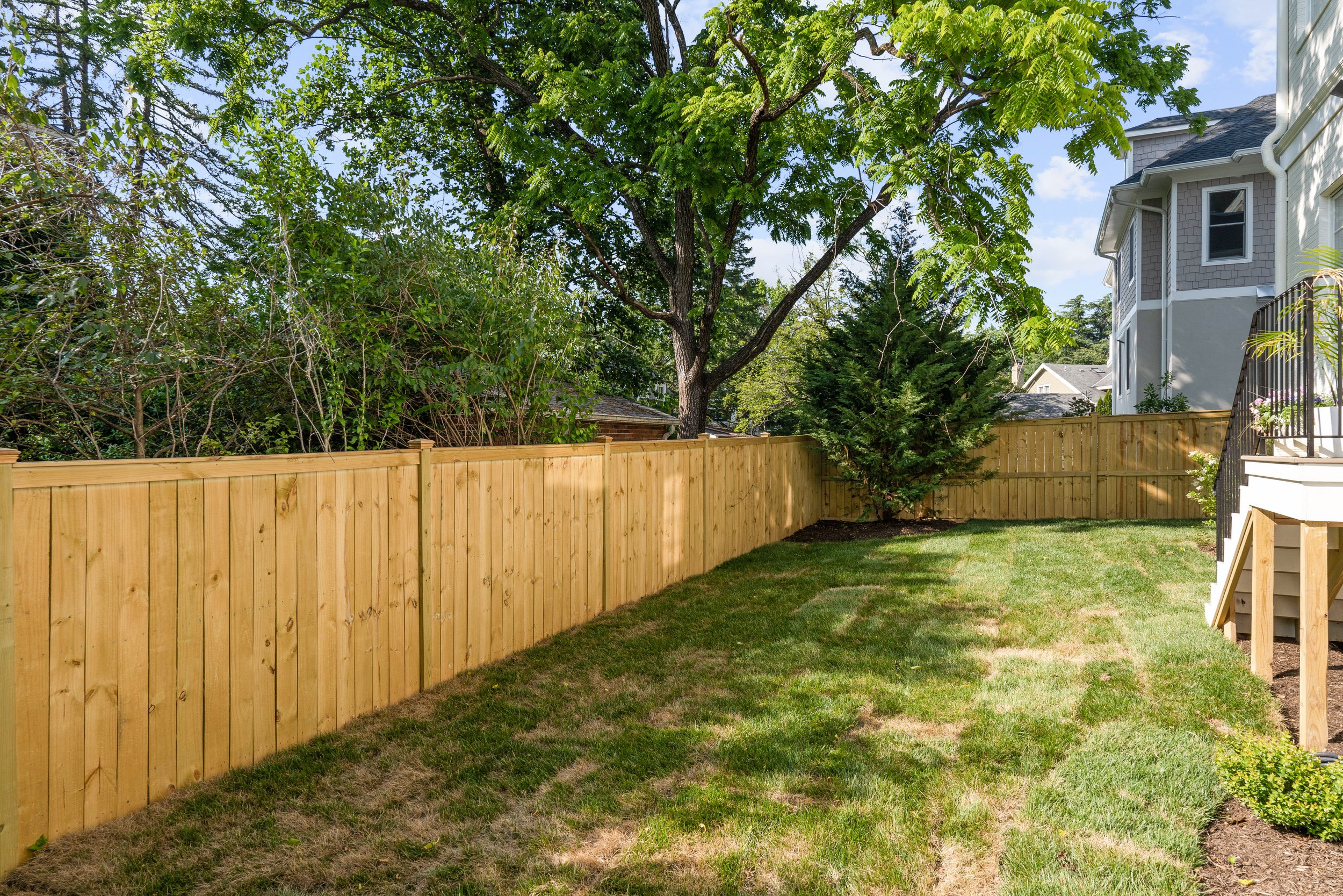 6702 Brookville Rd - 0121.jpg