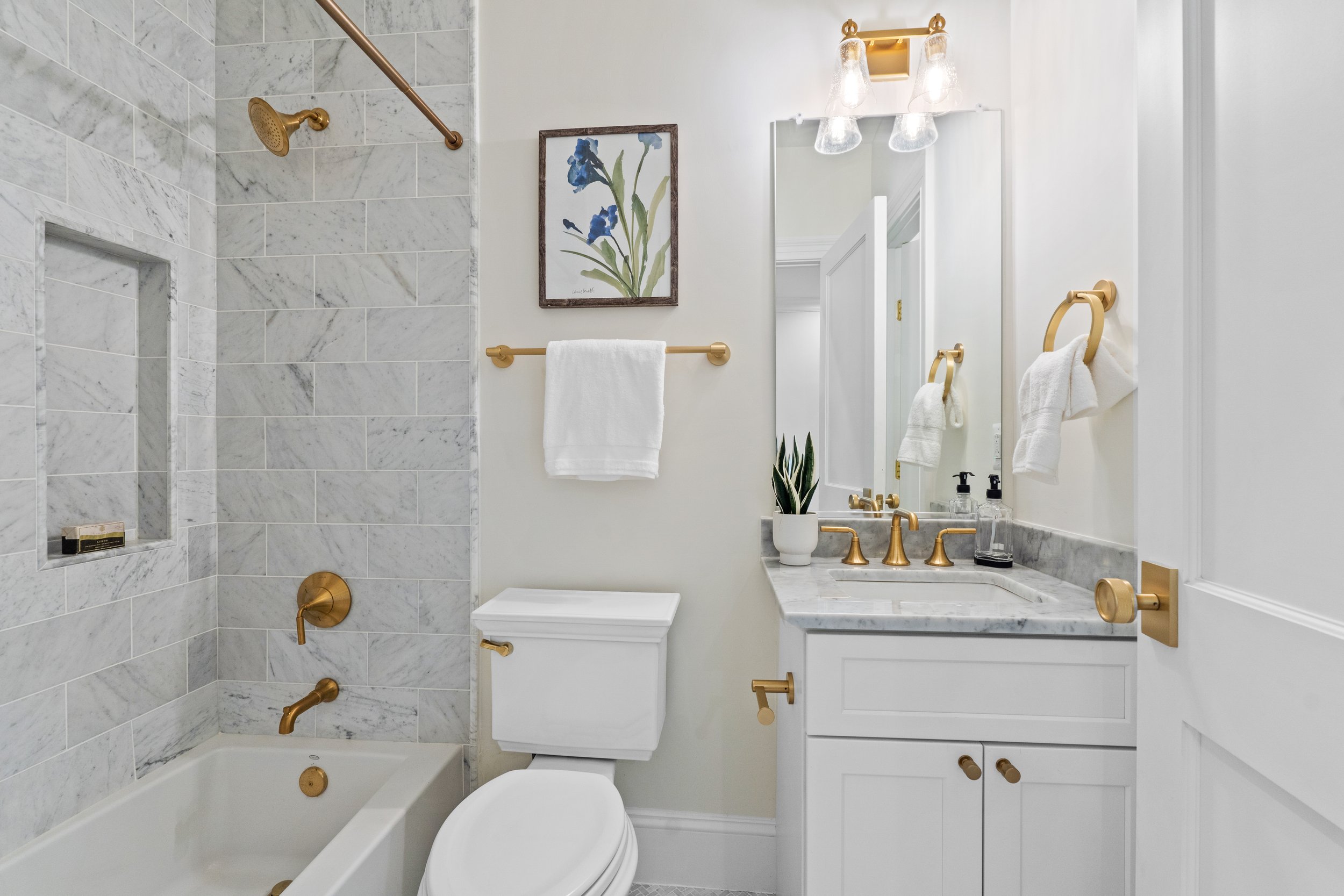 6702 Brookville Rd - 0045.jpg
