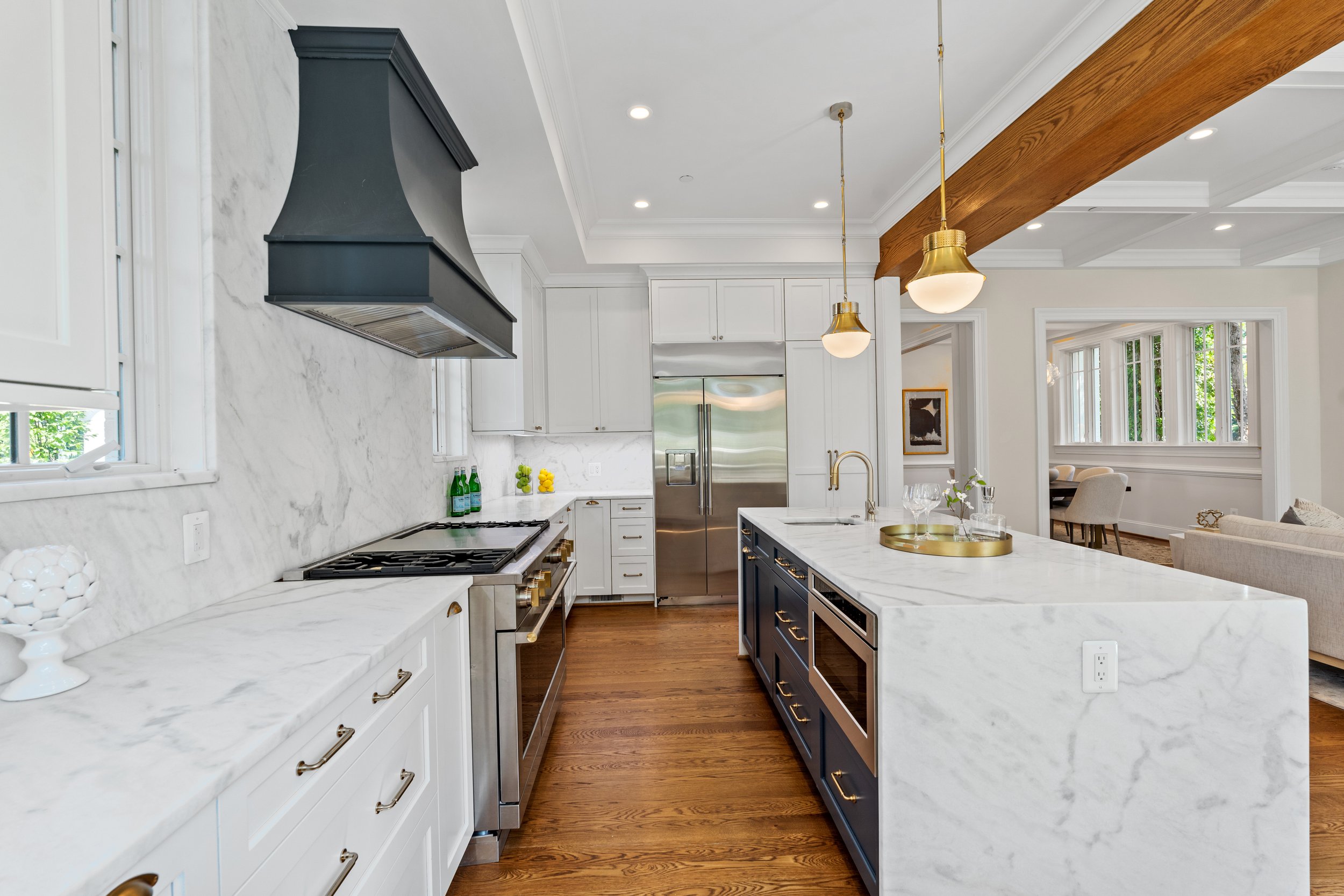6702 Brookville Rd - 0029.jpg
