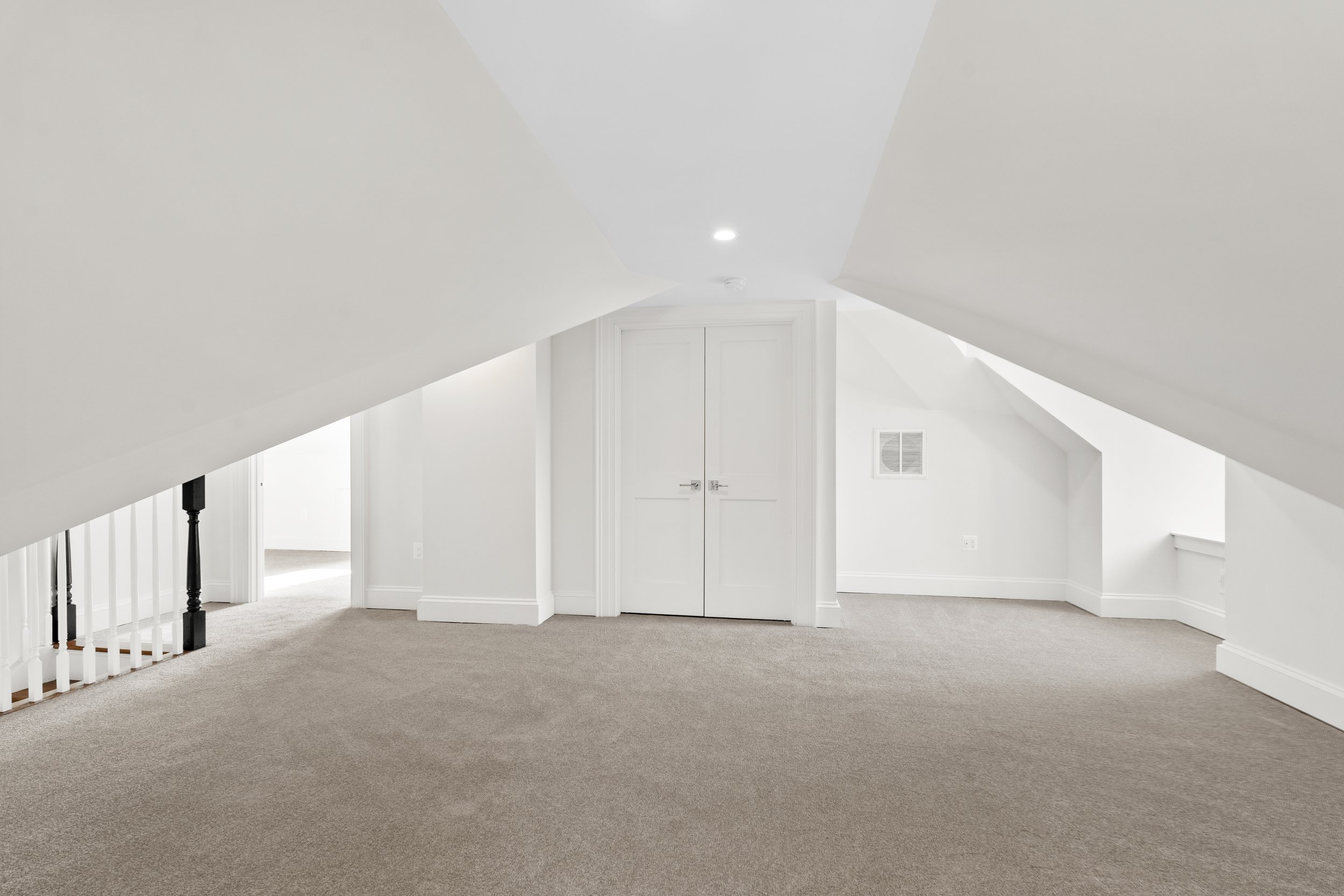 6704 Brookville Rd - 0037.jpg