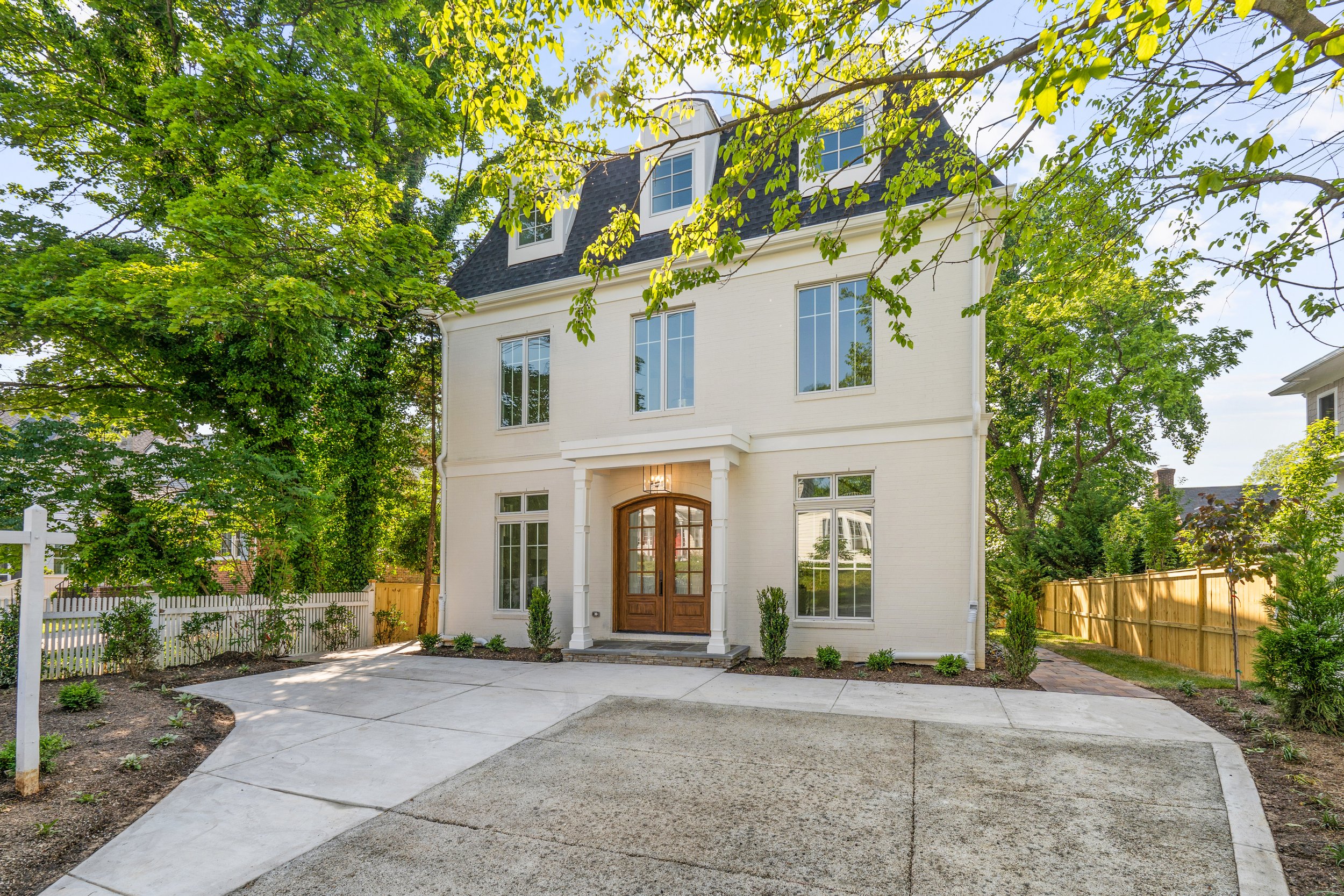 6702 Brookville Rd - 0125.jpg
