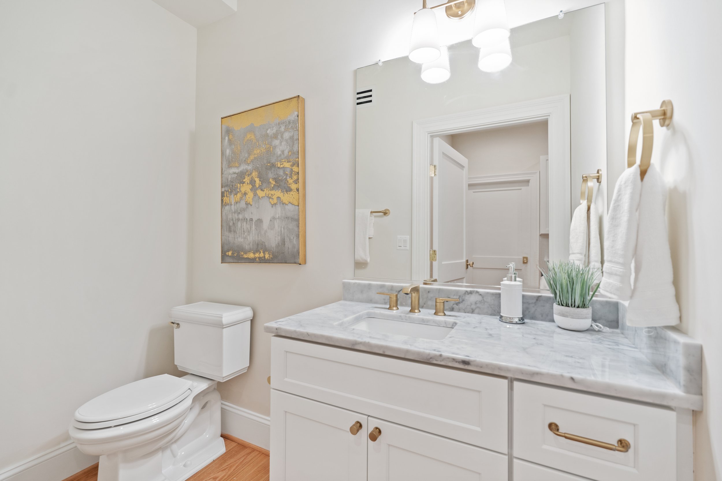 6702 Brookville Rd - 0076.jpg