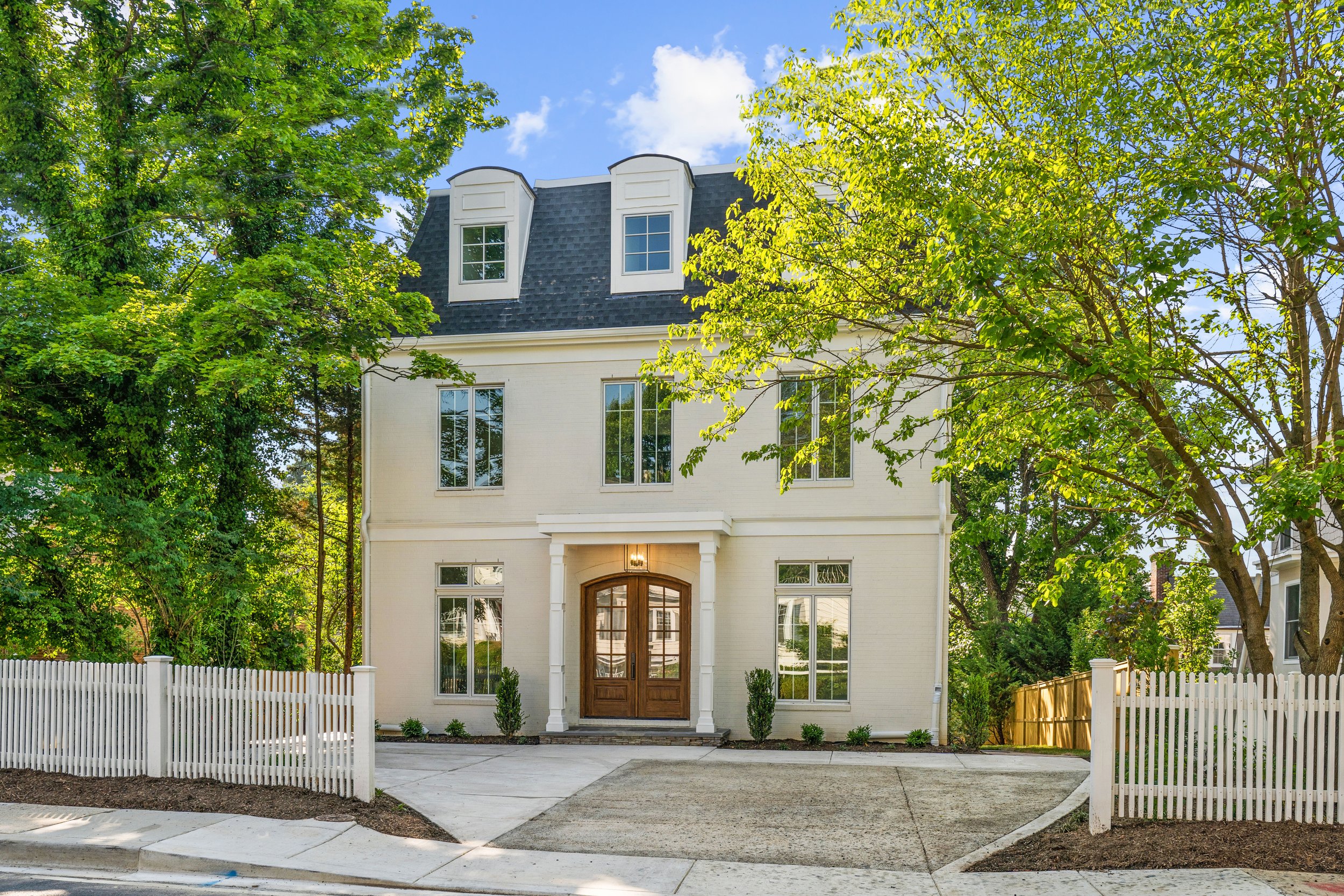 6702 Brookville Rd - 0123.jpg
