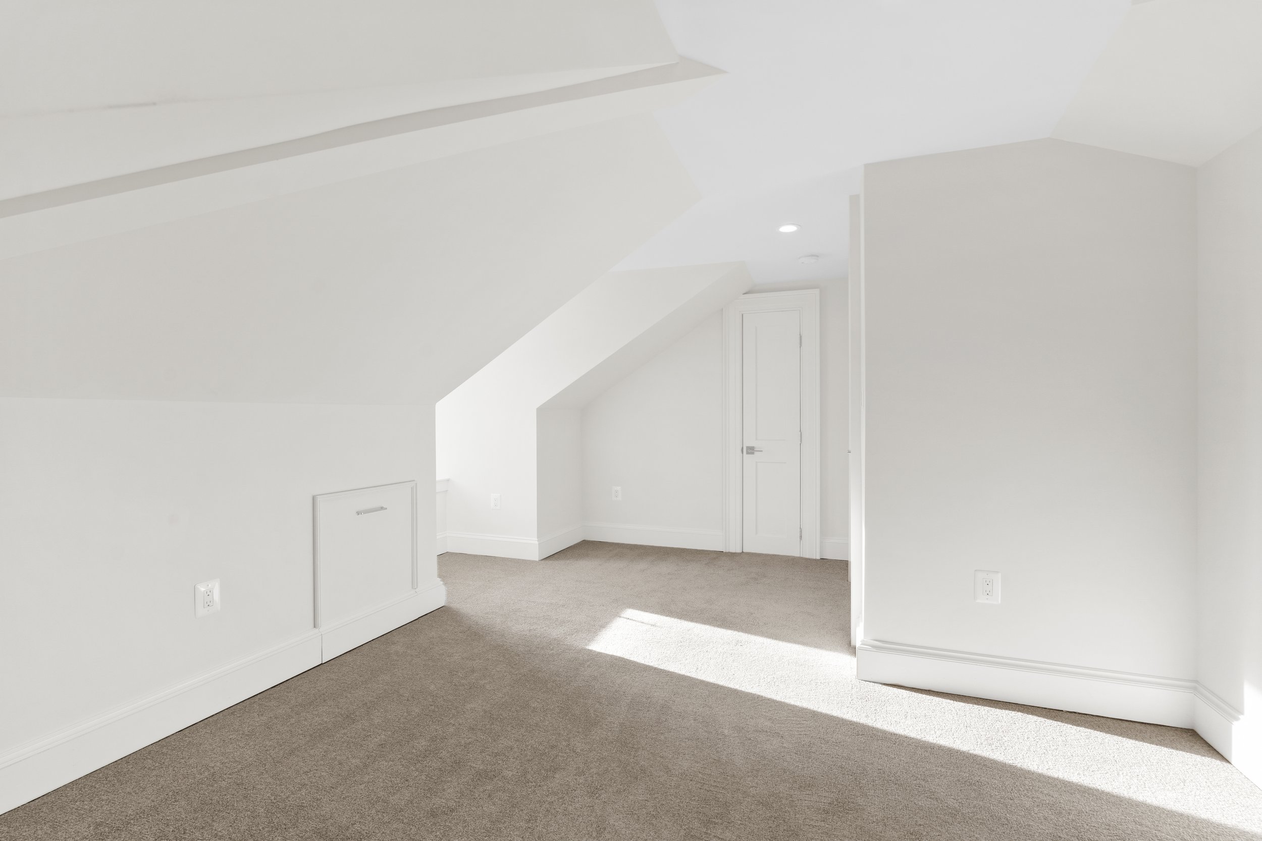 6704 Brookville Rd - 0034.jpg
