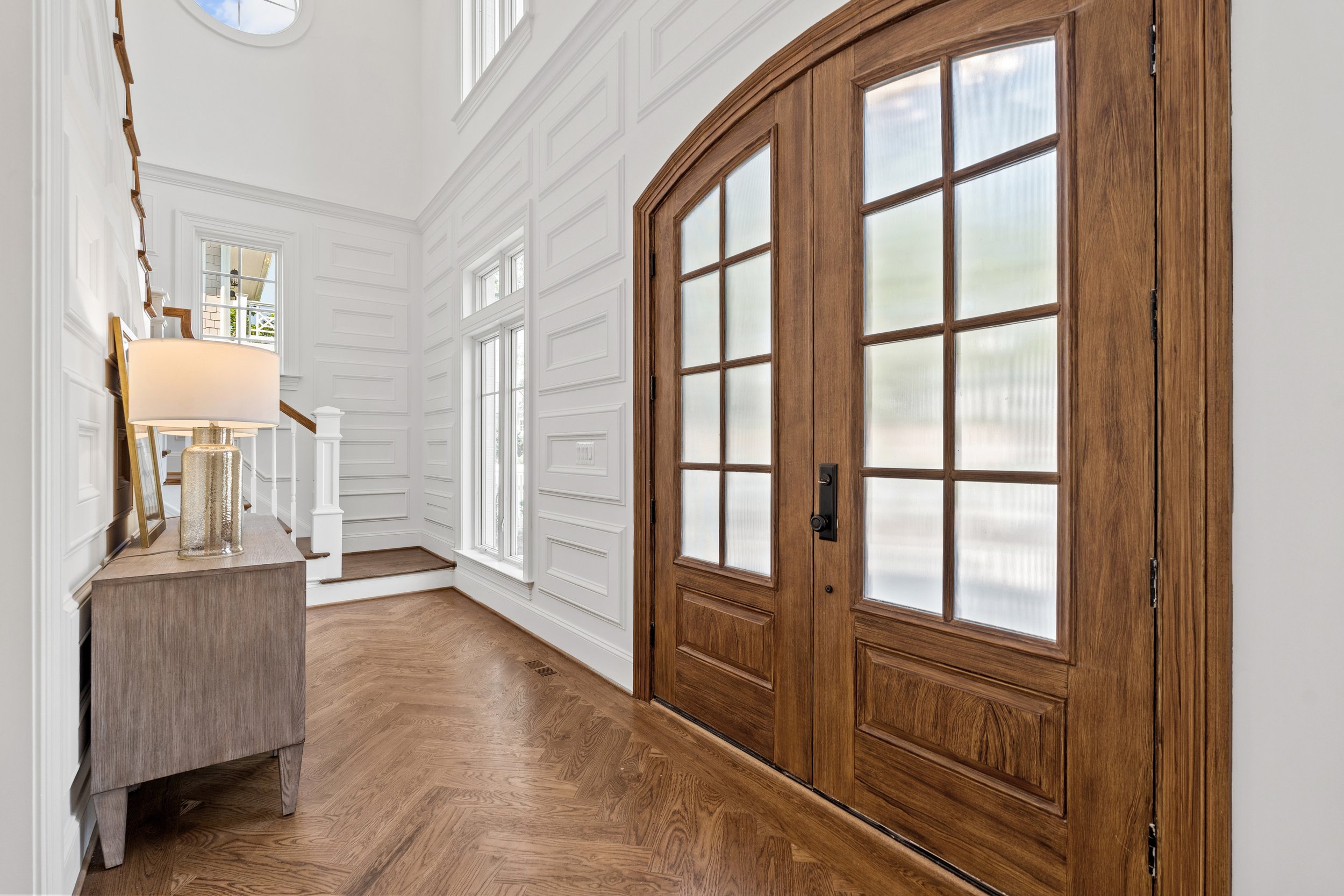 6702 Brookville Rd - 0002.jpg