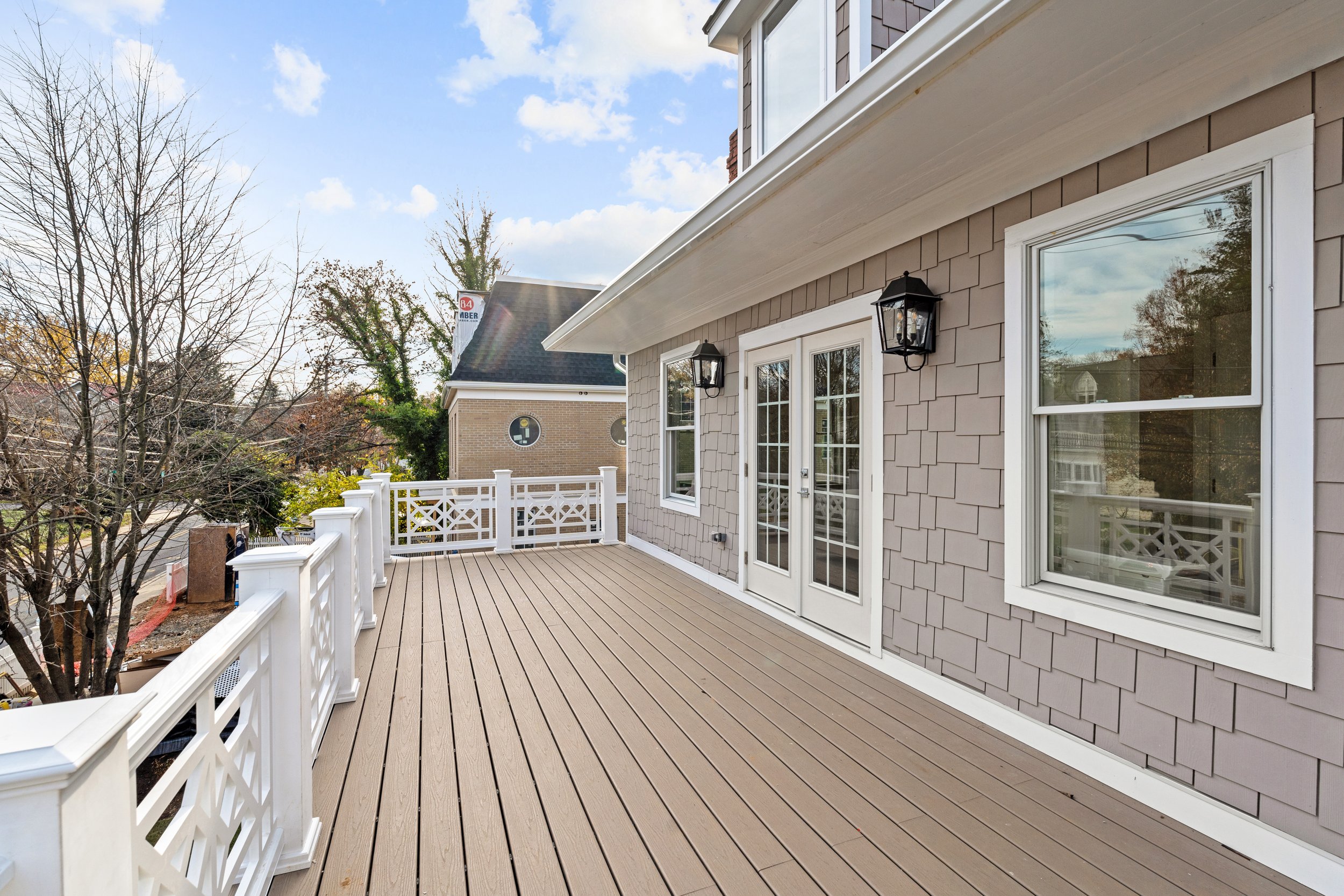 6704 Brookville Rd - 0009.jpg