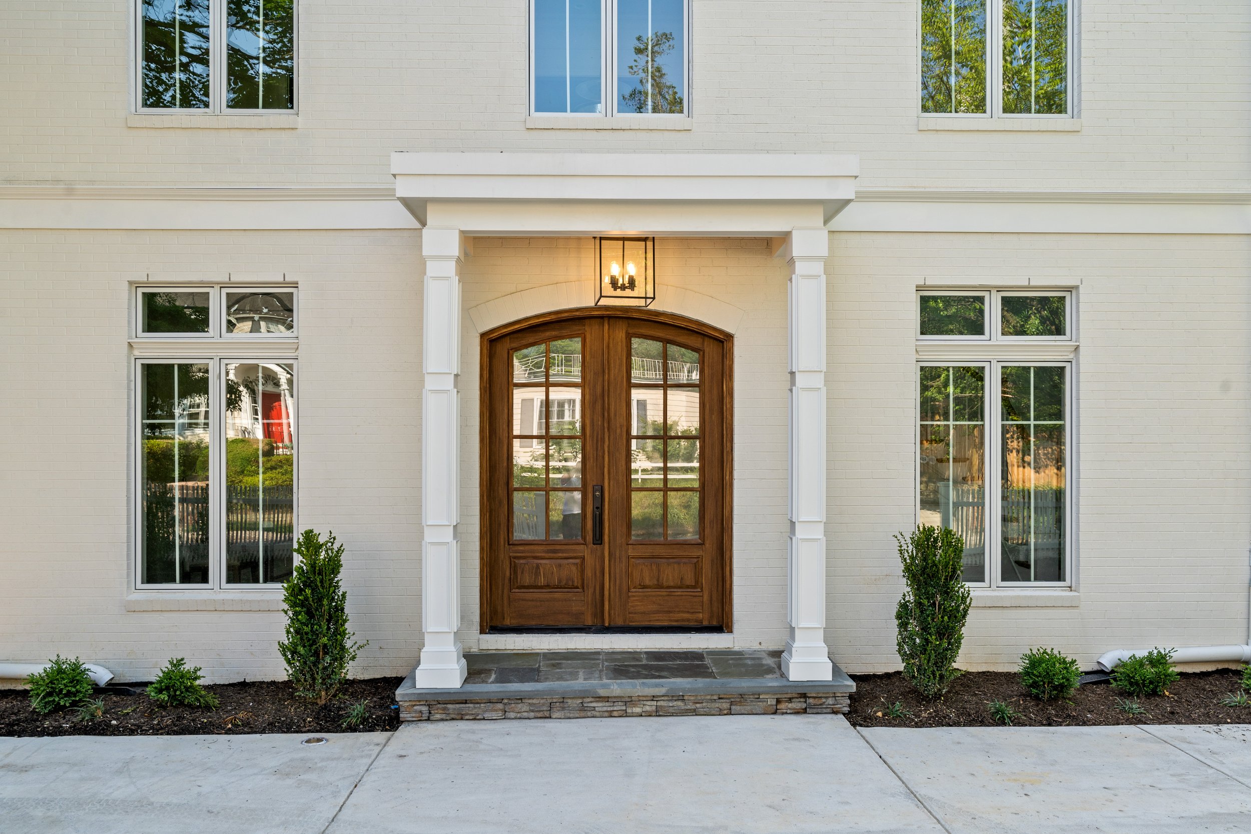 6702 Brookville Rd - 0110.jpg