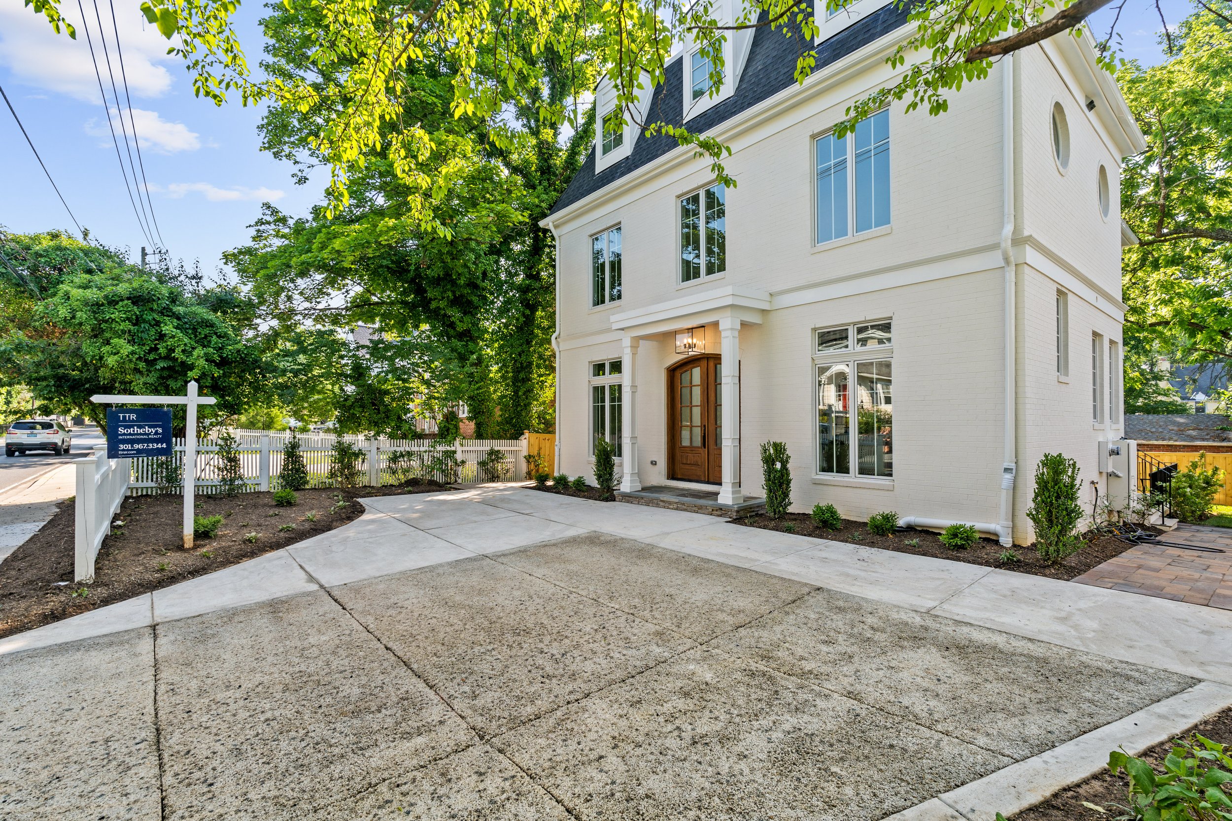 6702 Brookville Rd - 0115.jpg